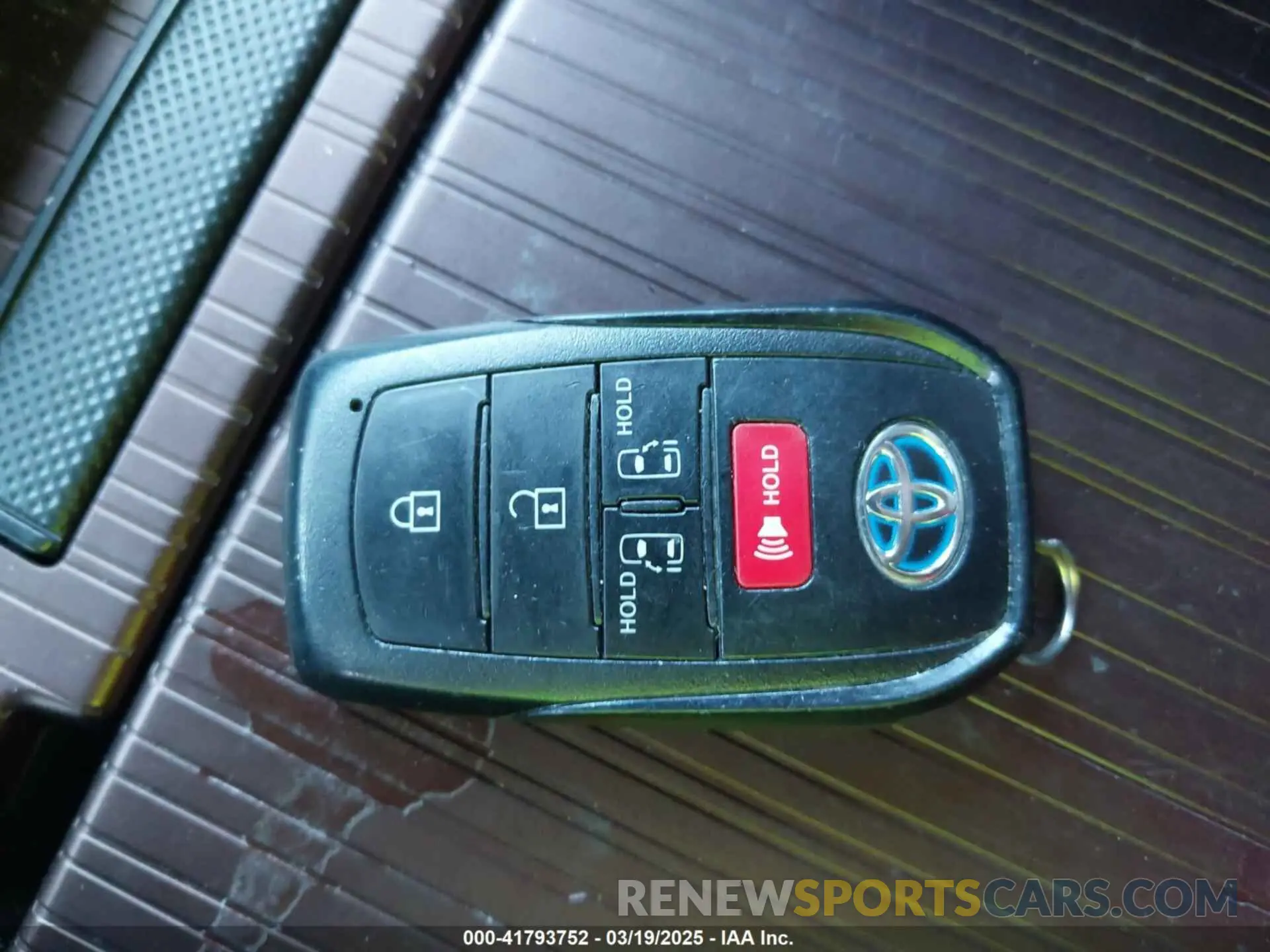 11 Фотография поврежденного автомобиля 5TDBRKEC6NS086528 TOYOTA SIENNA 2022