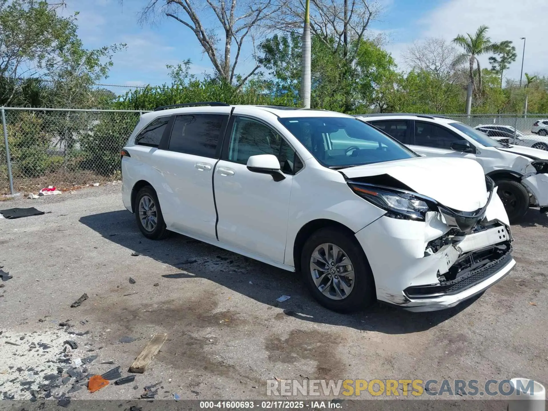1 Фотография поврежденного автомобиля 5TDBRKECXNS099704 TOYOTA SIENNA 2022