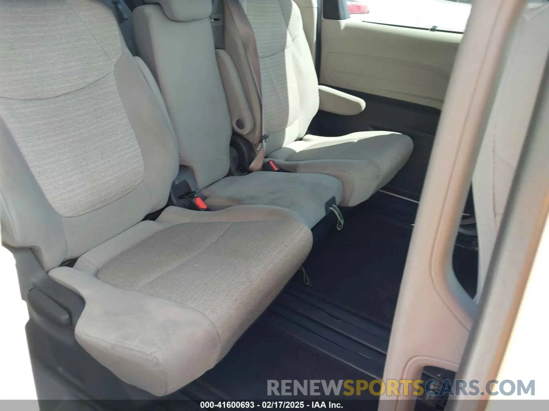 8 Фотография поврежденного автомобиля 5TDBRKECXNS099704 TOYOTA SIENNA 2022