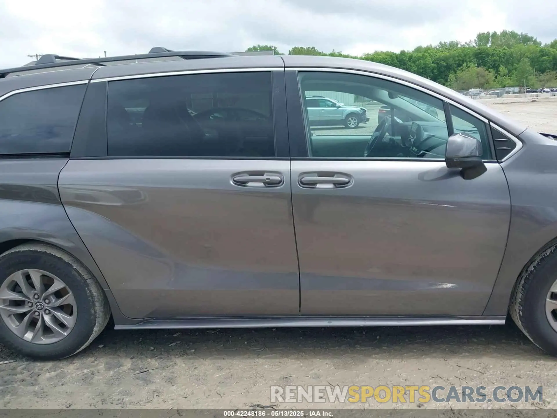 13 Фотография поврежденного автомобиля 5TDBSKFC8NS062850 TOYOTA SIENNA 2022