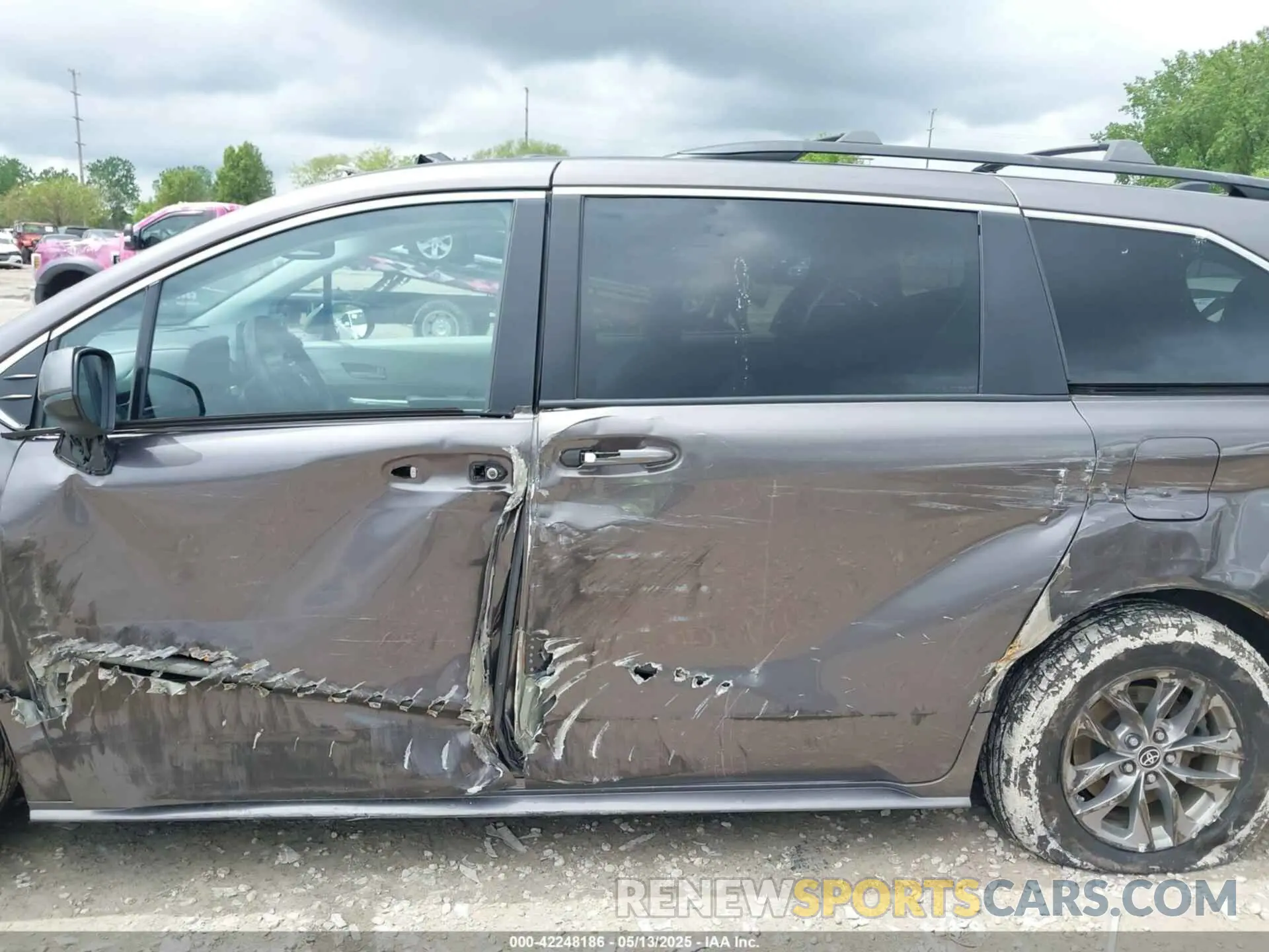 14 Фотография поврежденного автомобиля 5TDBSKFC8NS062850 TOYOTA SIENNA 2022