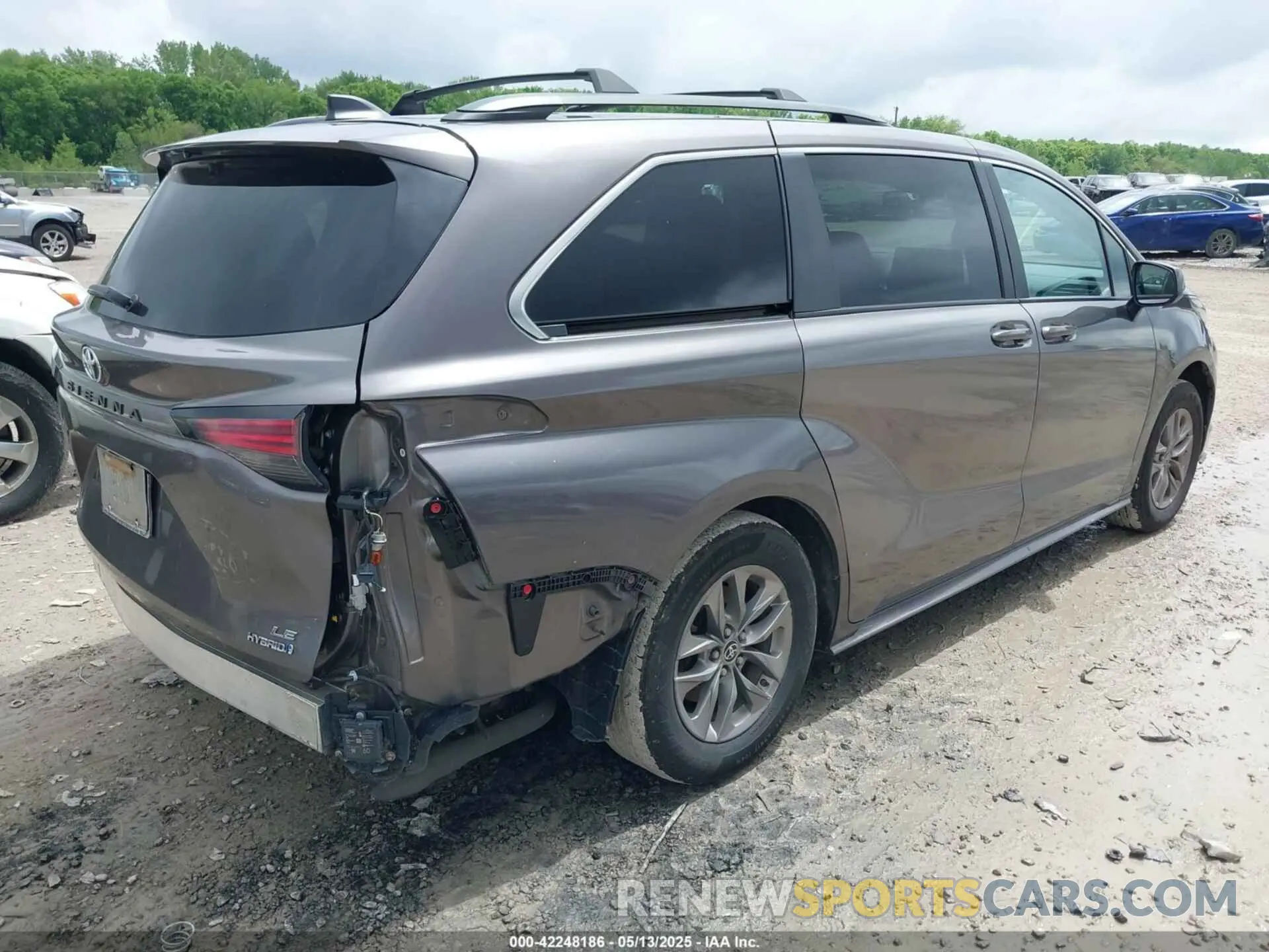 4 Фотография поврежденного автомобиля 5TDBSKFC8NS062850 TOYOTA SIENNA 2022