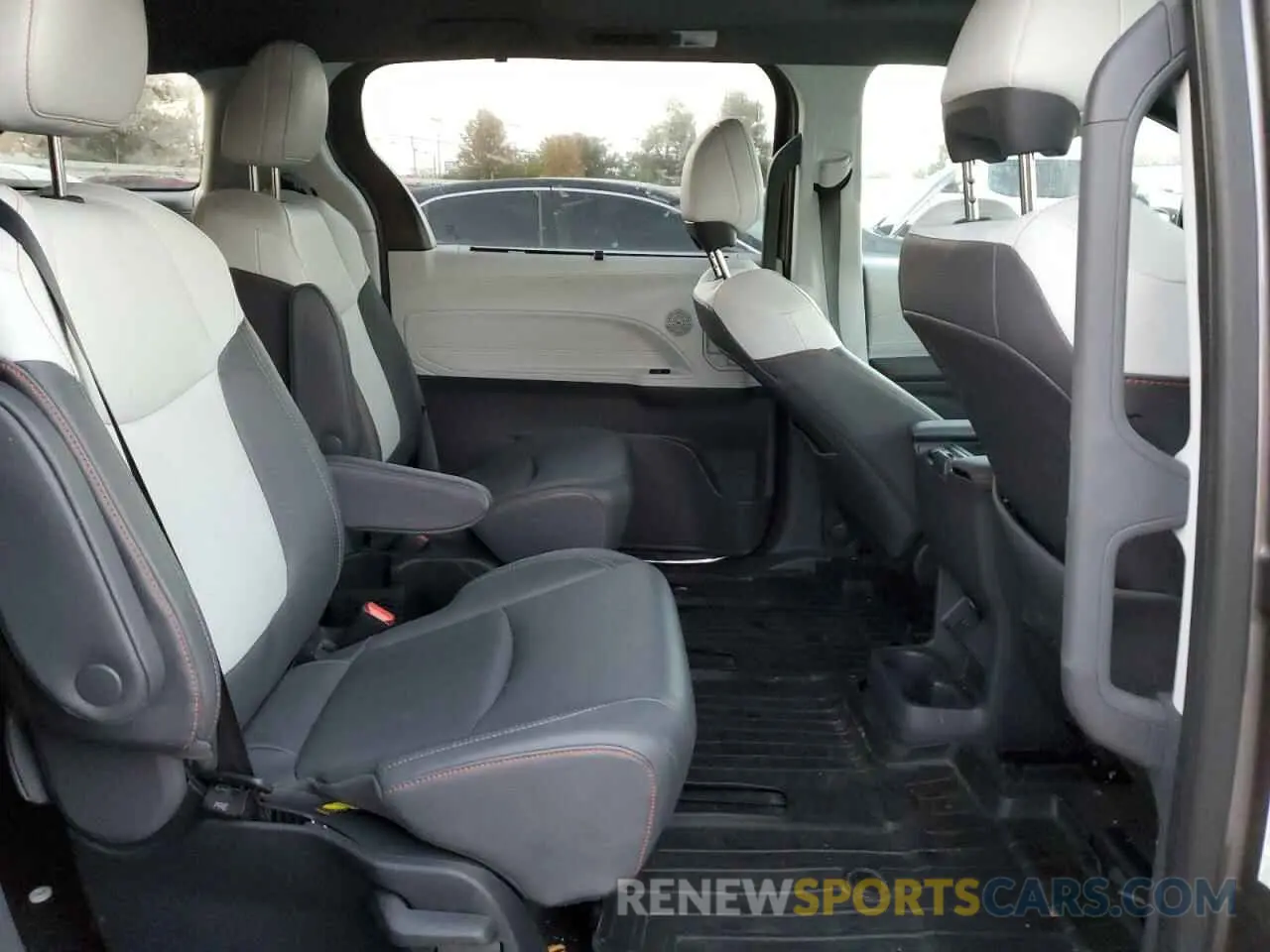 11 Фотография поврежденного автомобиля 5TDDRKEC1NS078748 TOYOTA SIENNA 2022