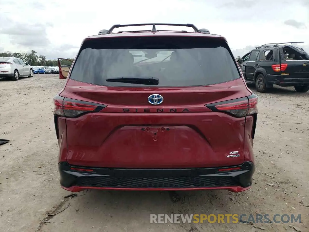6 Photograph of a damaged car 5TDDRKEC3NS077956 TOYOTA SIENNA 2022