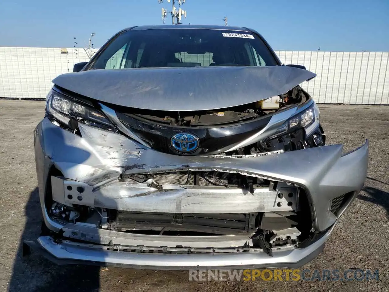 5 Photograph of a damaged car 5TDDRKEC7NS124924 TOYOTA SIENNA 2022