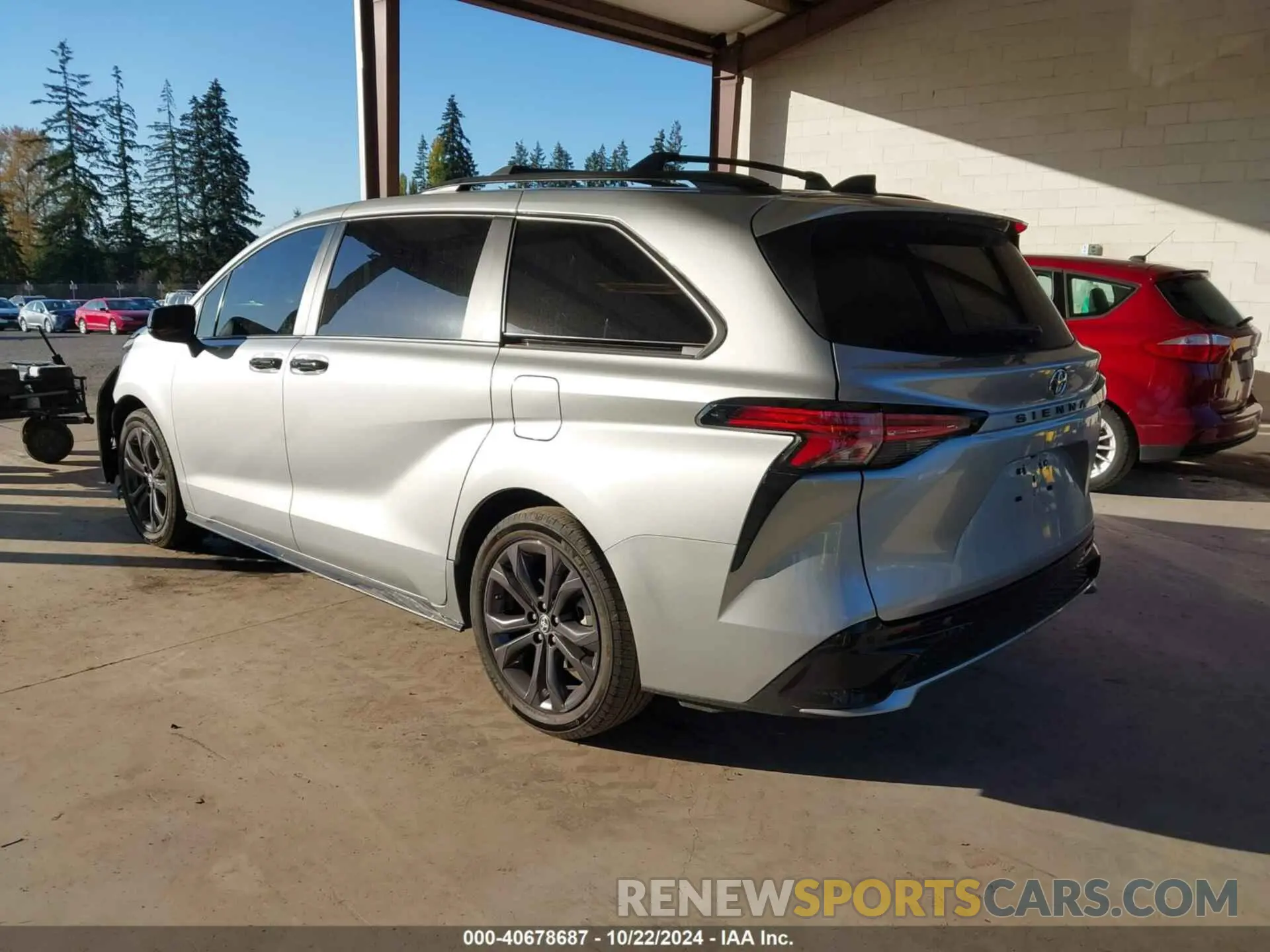 3 Photograph of a damaged car 5TDDRKECXNS098867 TOYOTA SIENNA 2022