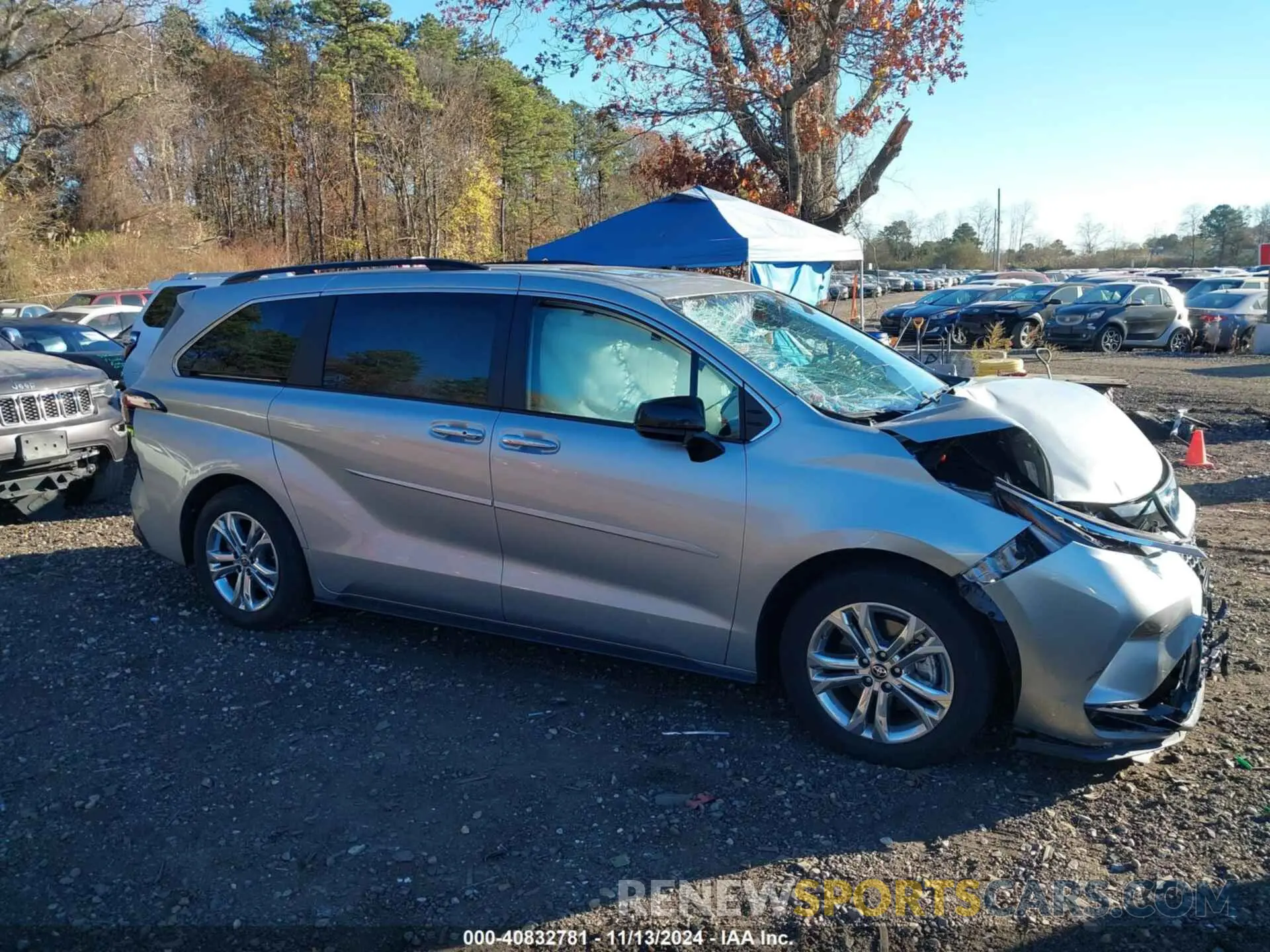 12 Photograph of a damaged car 5TDDSKFC3NS064174 TOYOTA SIENNA 2022