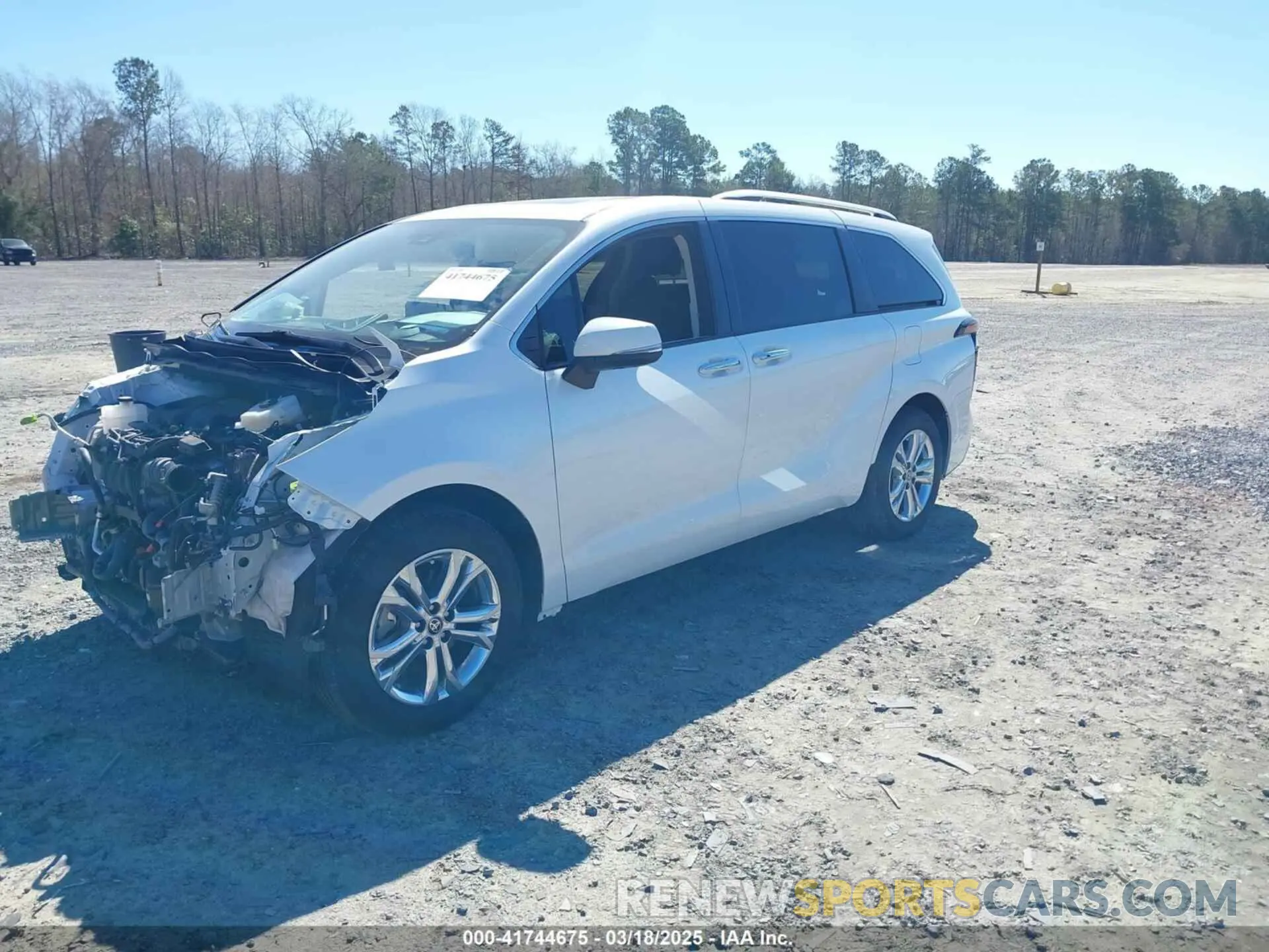 2 Photograph of a damaged car 5TDESKFC8NS057483 TOYOTA SIENNA 2022