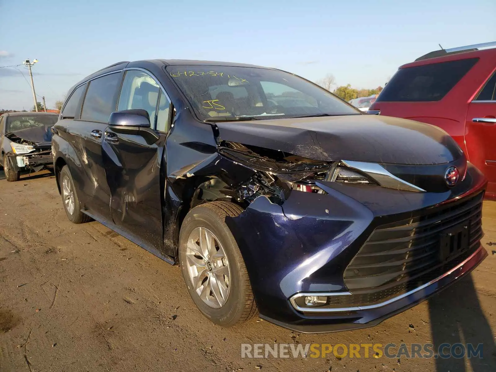 1 Photograph of a damaged car 5TDJRKEC1NS076811 TOYOTA SIENNA 2022