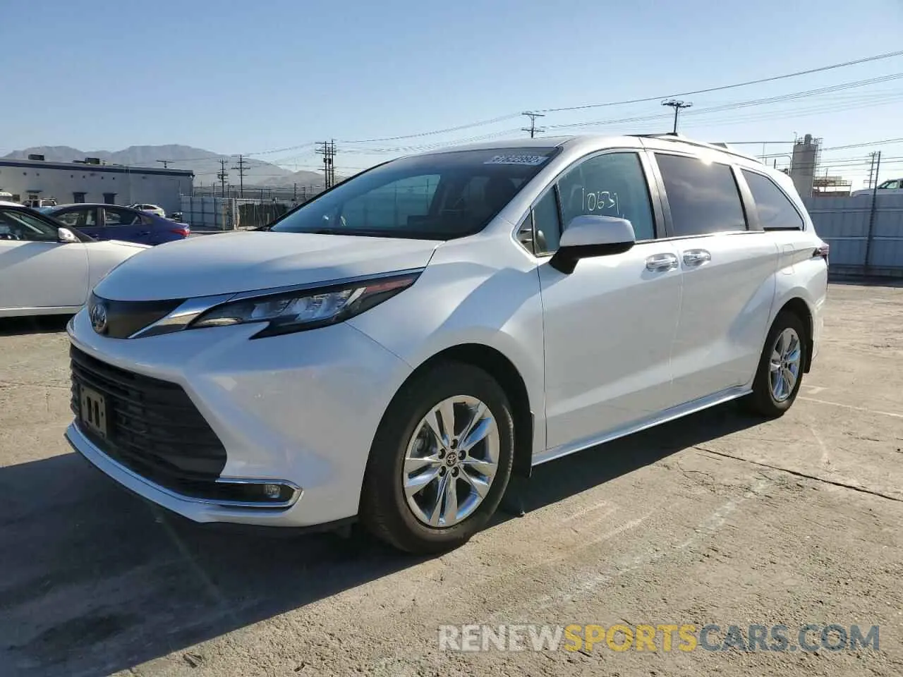 1 Photograph of a damaged car 5TDJRKEC6NS084242 TOYOTA SIENNA 2022