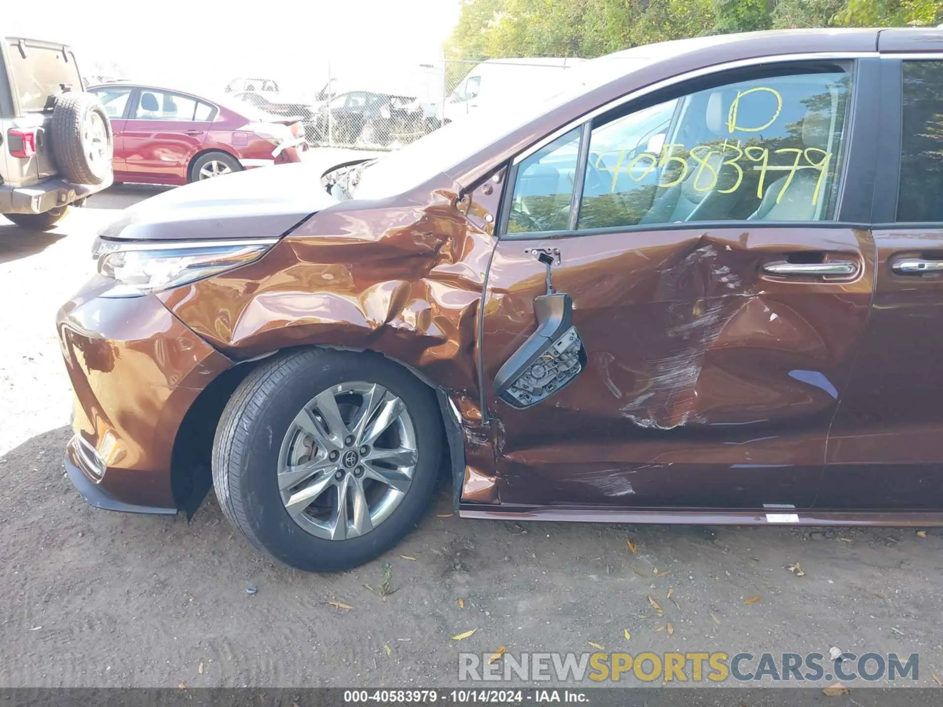 6 Photograph of a damaged car 5TDJRKEC7NS079910 TOYOTA SIENNA 2022