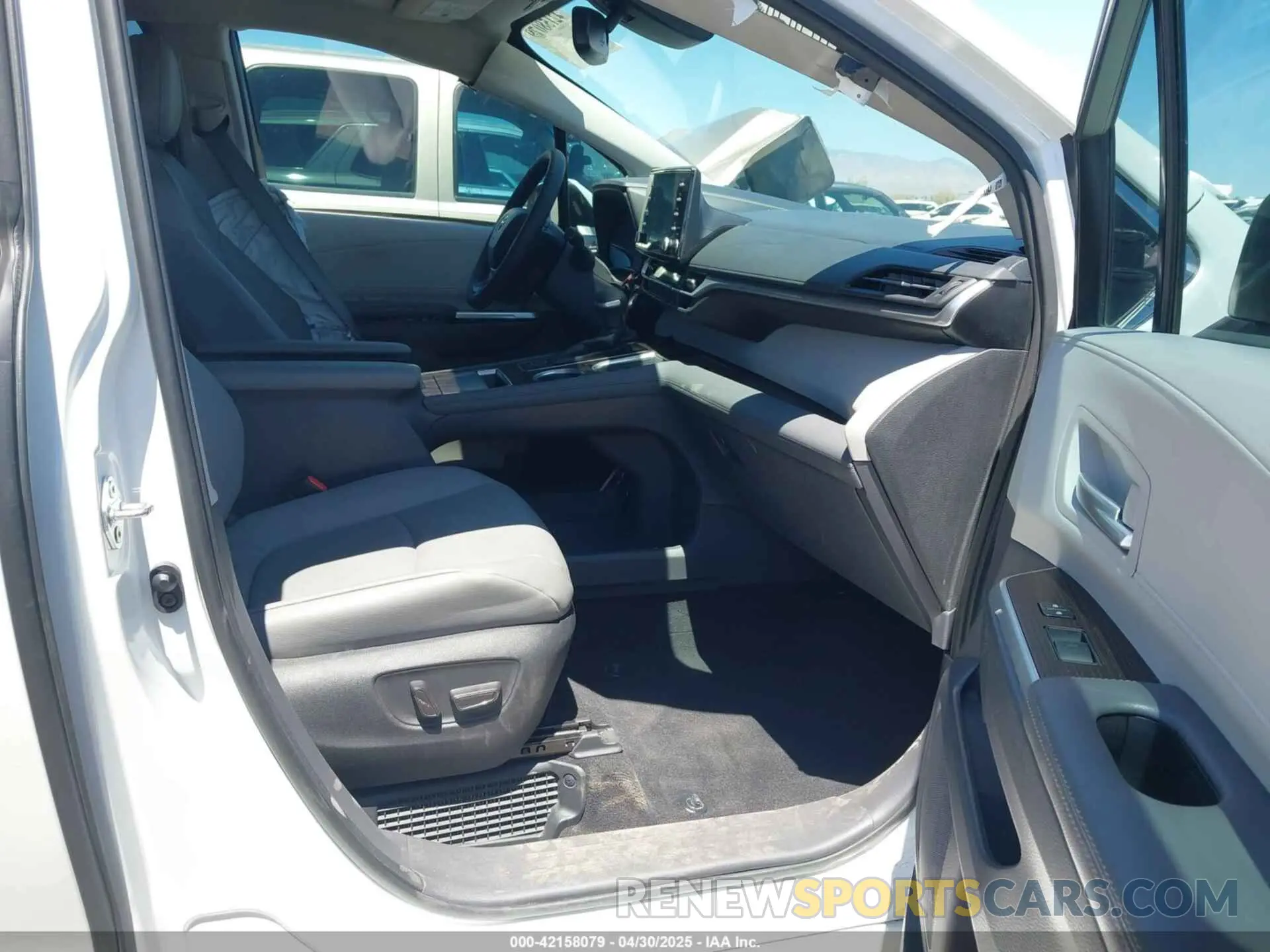 5 Фотография поврежденного автомобиля 5TDJRKECXNS118859 TOYOTA SIENNA 2022