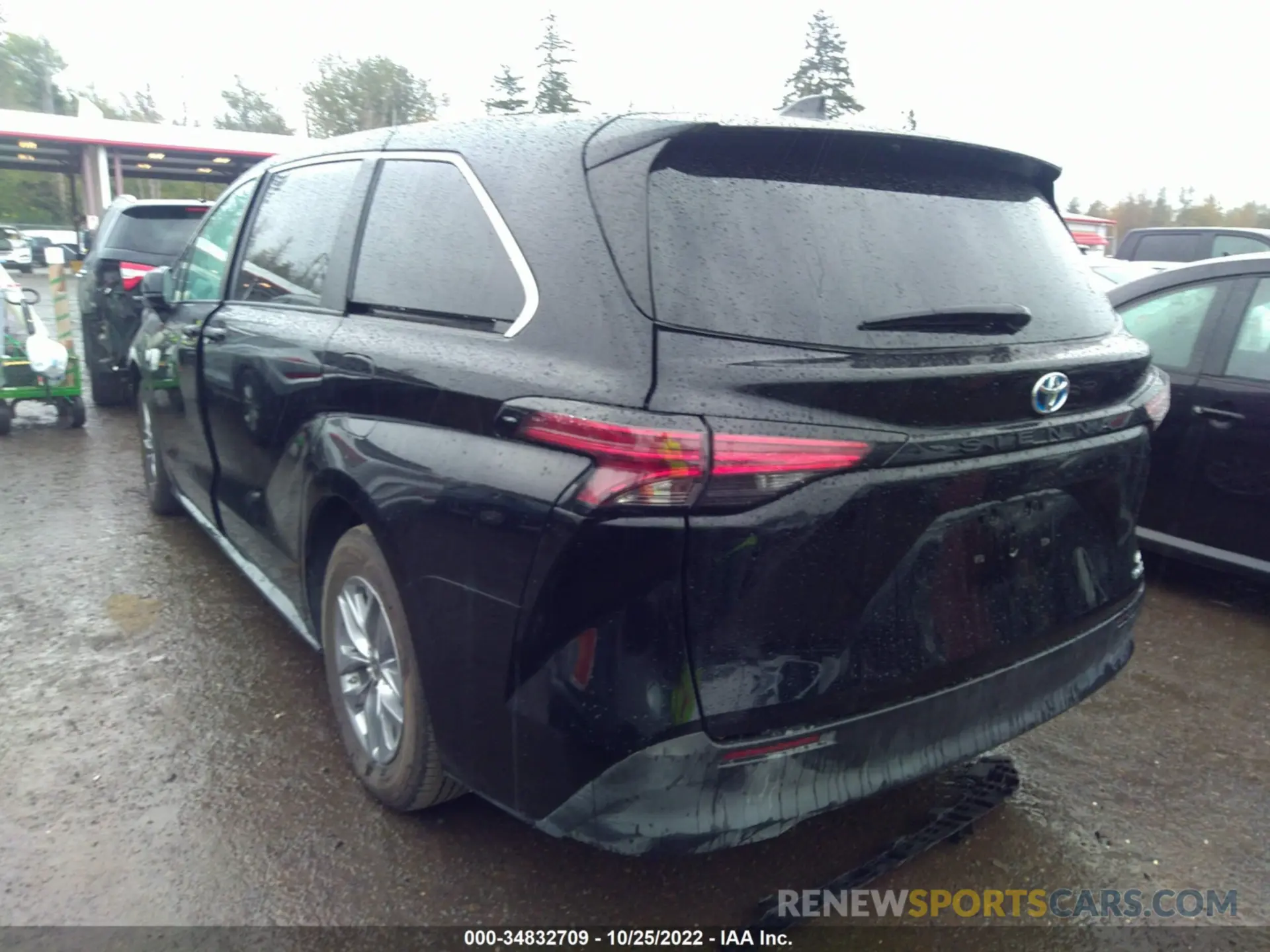 3 Photograph of a damaged car 5TDKRKEC0NS102612 TOYOTA SIENNA 2022