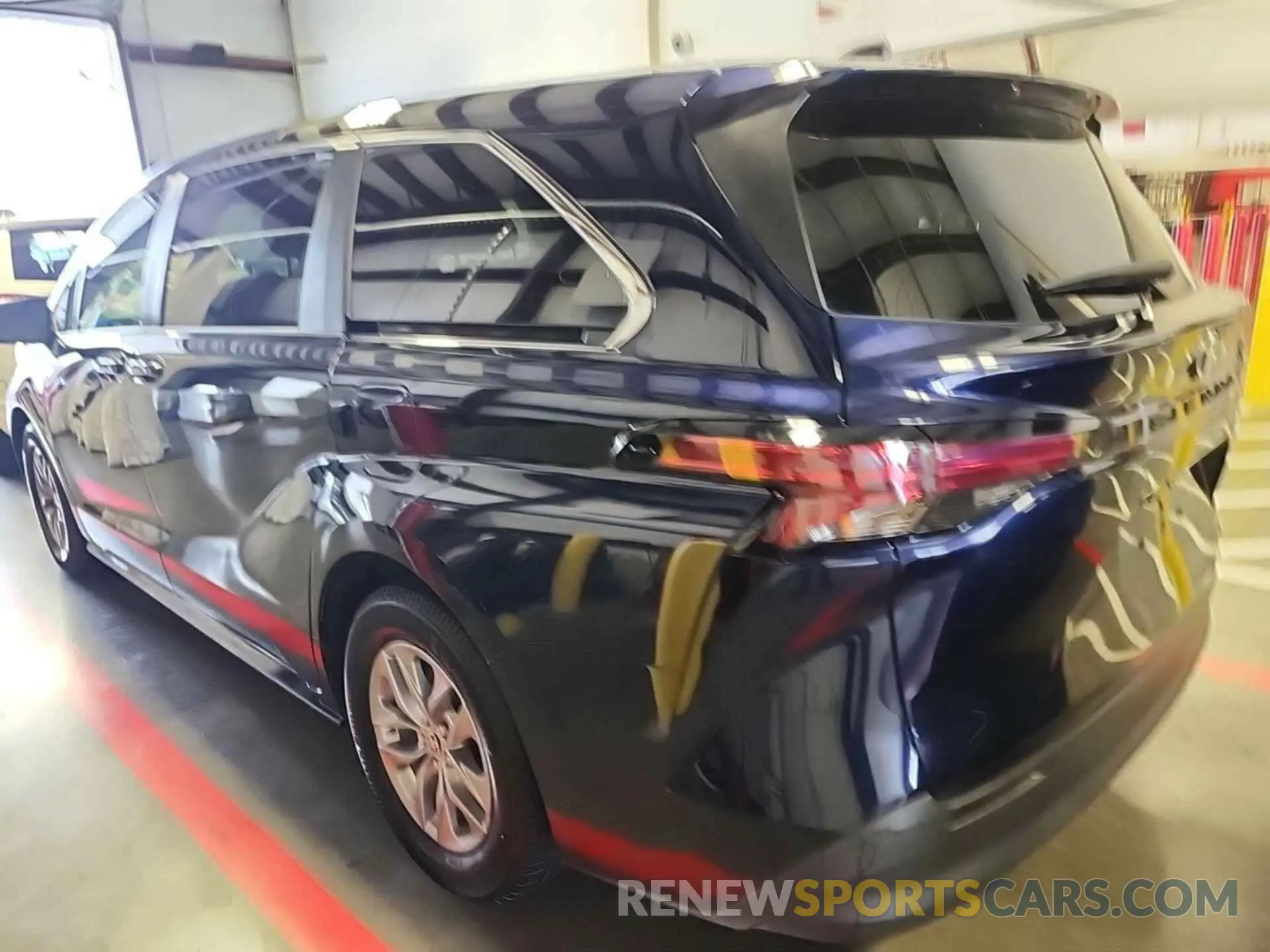 19 Фотография поврежденного автомобиля 5TDKRKEC7NS089793 TOYOTA SIENNA 2022