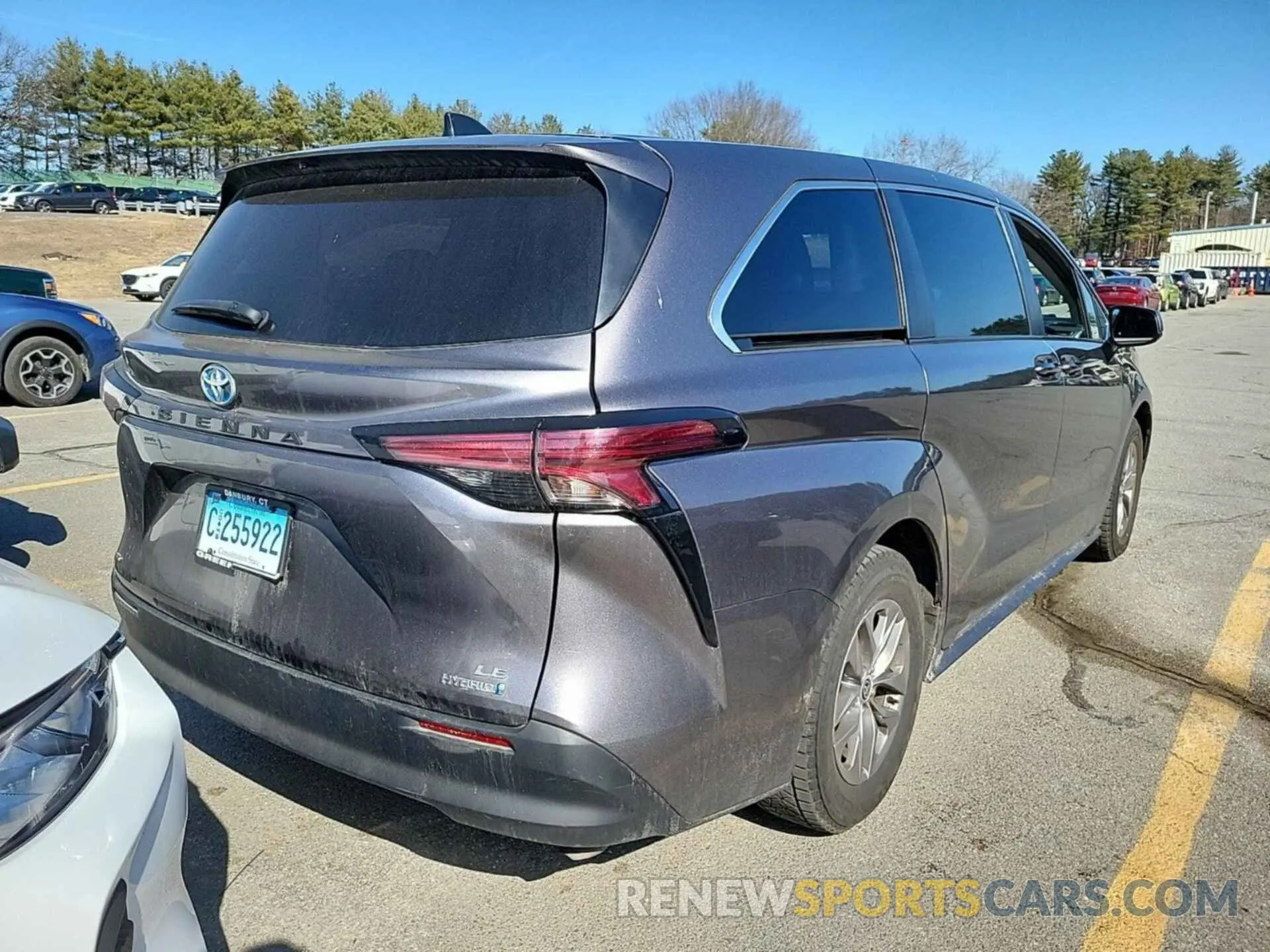 26 Photograph of a damaged car 5TDKSKFC2NS047017 TOYOTA SIENNA 2022