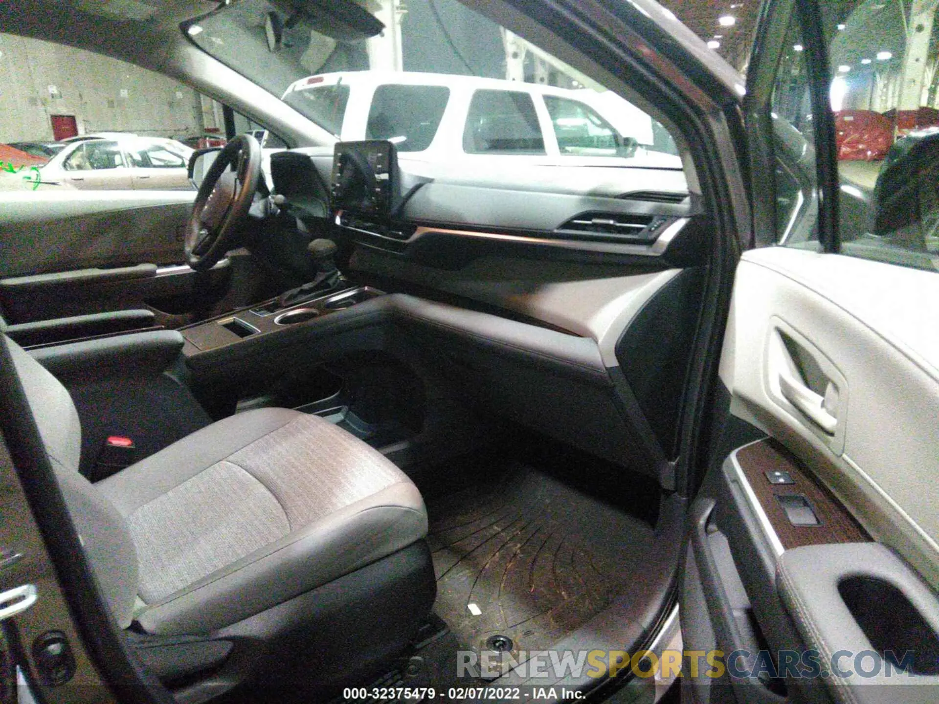 5 Фотография поврежденного автомобиля 5TDKSKFC7NS046042 TOYOTA SIENNA 2022