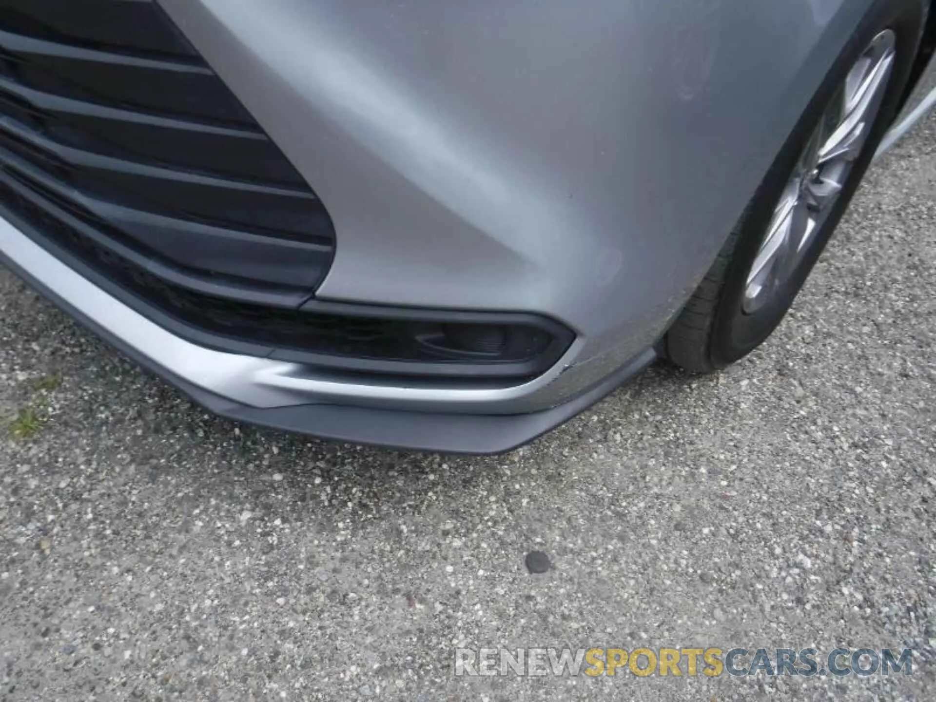 19 Photograph of a damaged car 5TDKSKFC8NS070446 TOYOTA SIENNA 2022