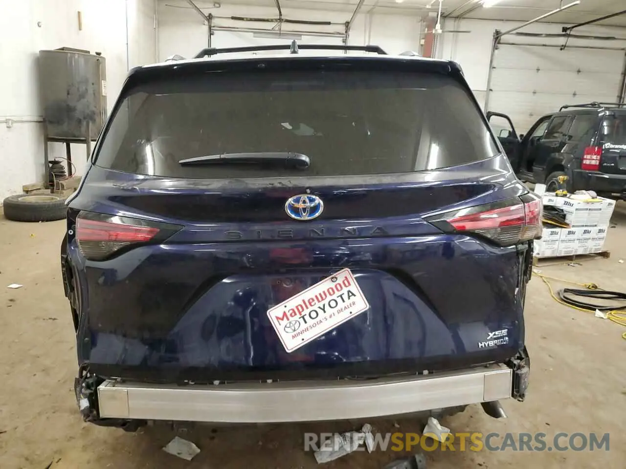6 Фотография поврежденного автомобиля 5TDXRKEC2NS136251 TOYOTA SIENNA 2022