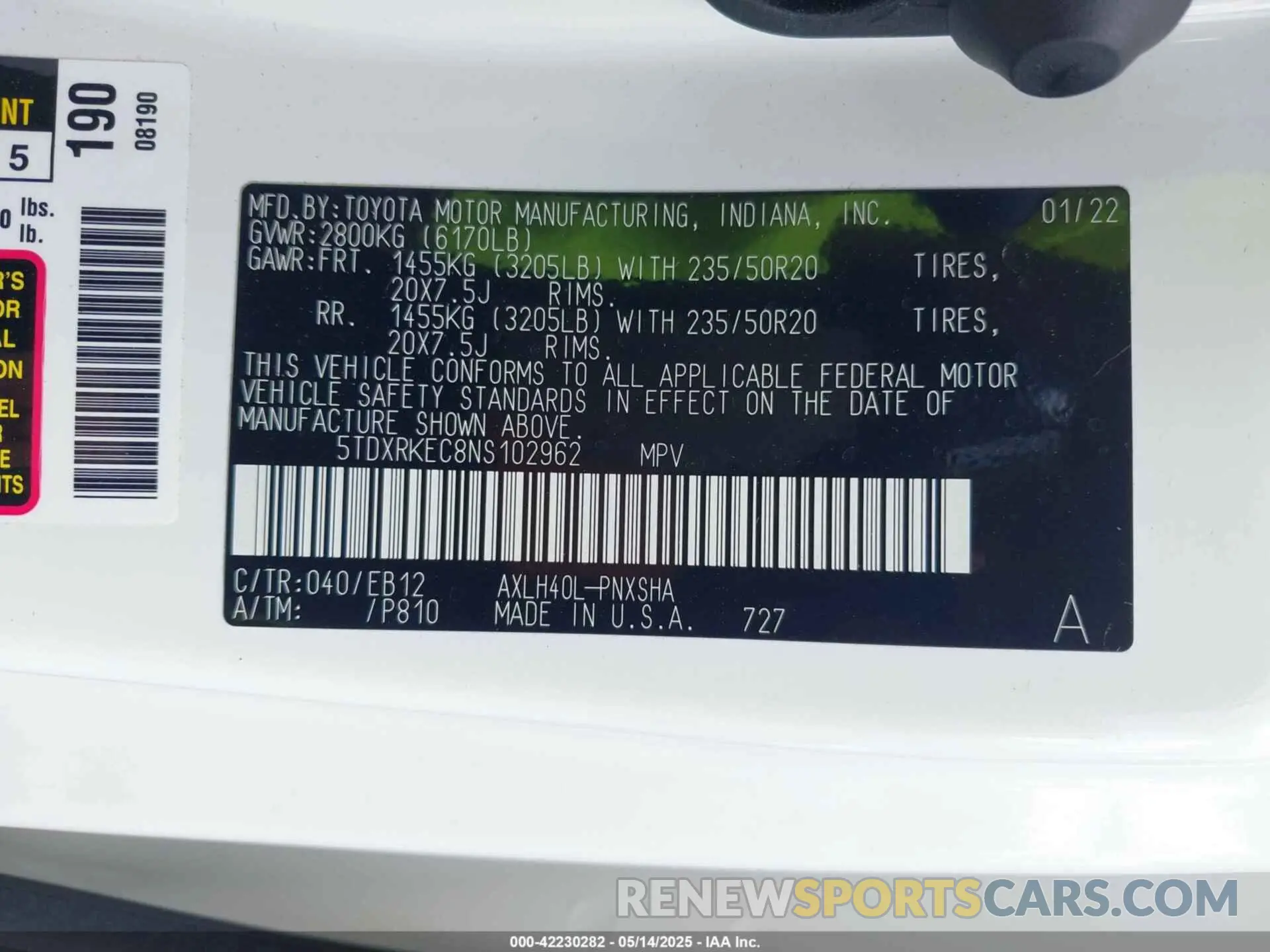 9 Photograph of a damaged car 5TDXRKEC8NS102962 TOYOTA SIENNA 2022
