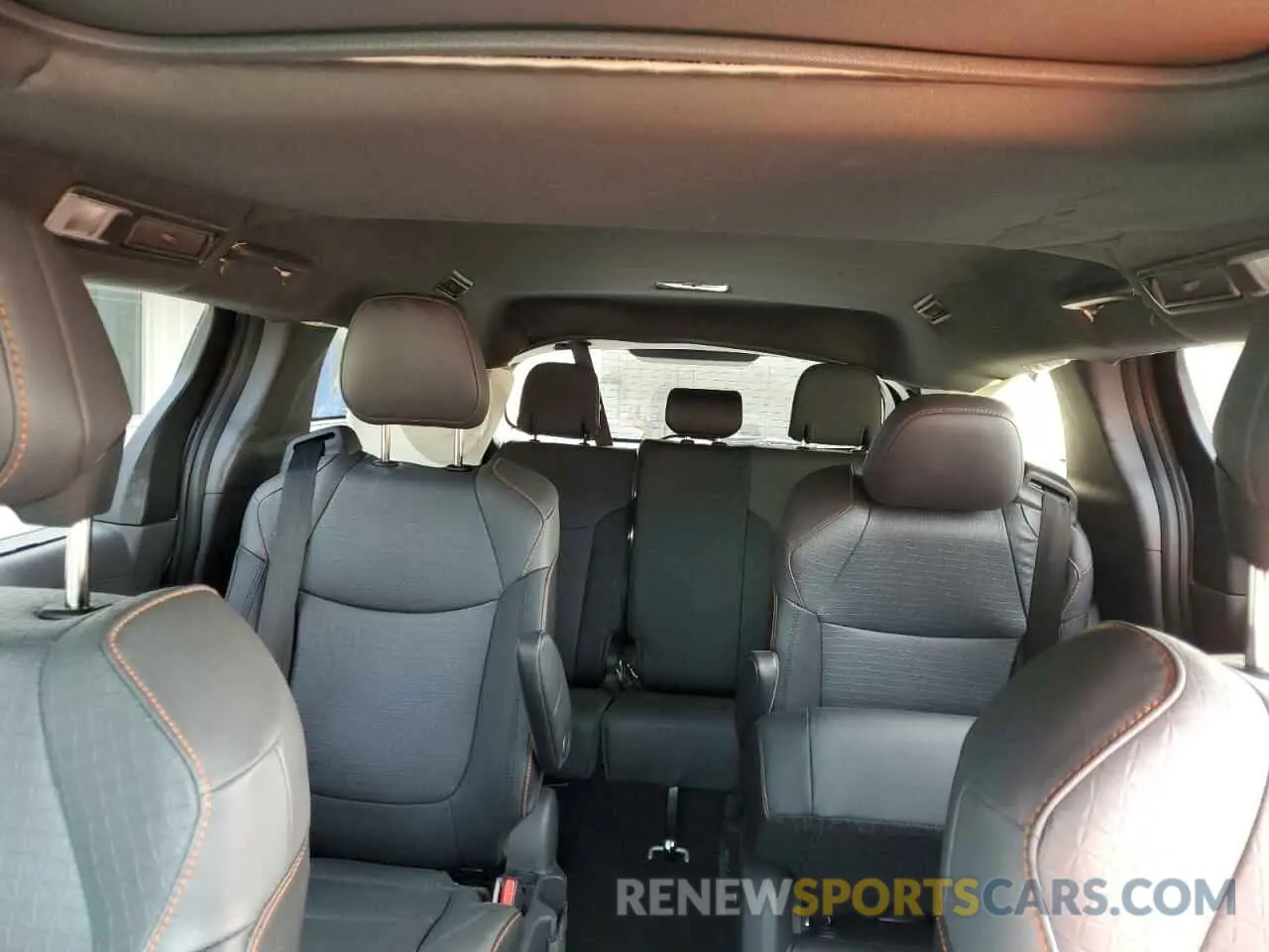 10 Photograph of a damaged car 5TDXRKEC9NS133380 TOYOTA SIENNA 2022