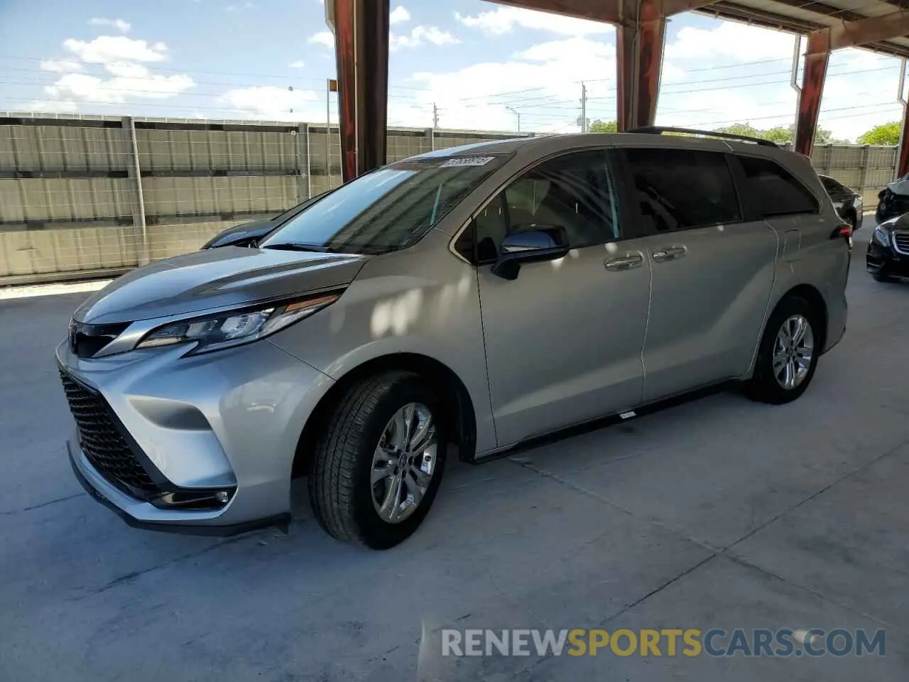 1 Photograph of a damaged car 5TDXSKFCXNS067134 TOYOTA SIENNA 2022