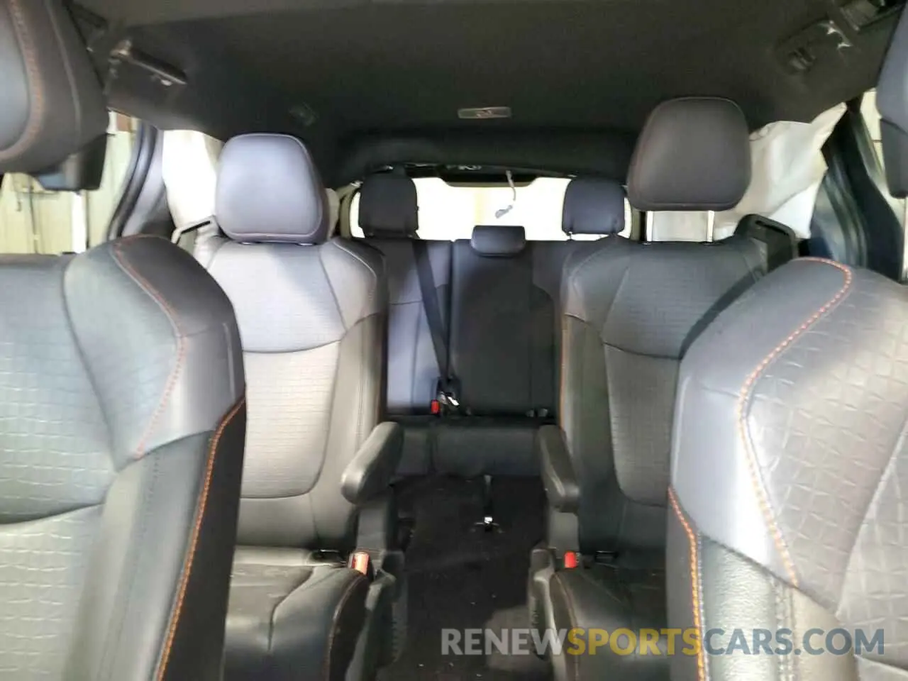 10 Photograph of a damaged car 5TDXSKFCXNS071524 TOYOTA SIENNA 2022