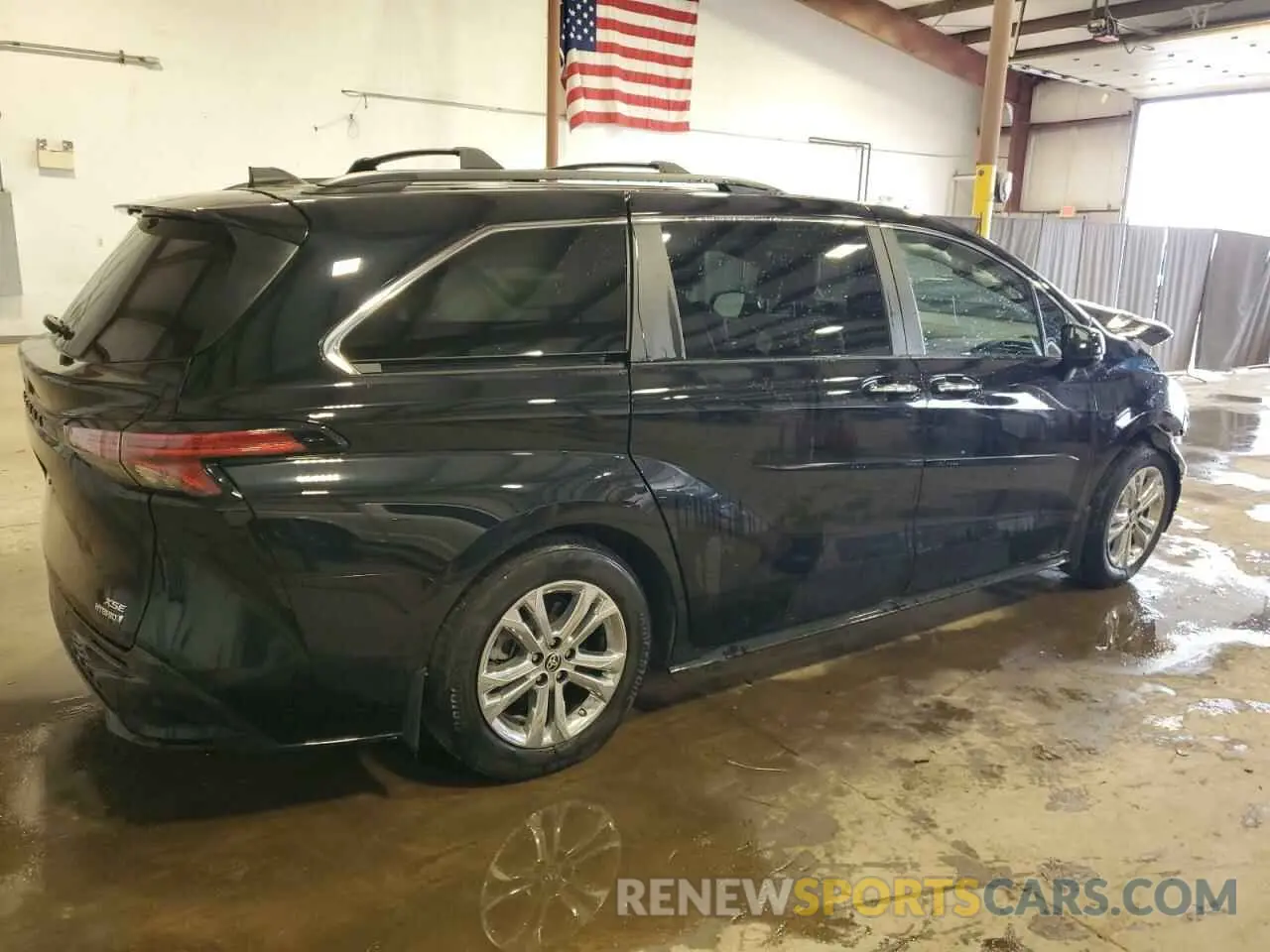 3 Photograph of a damaged car 5TDXSKFCXNS071524 TOYOTA SIENNA 2022
