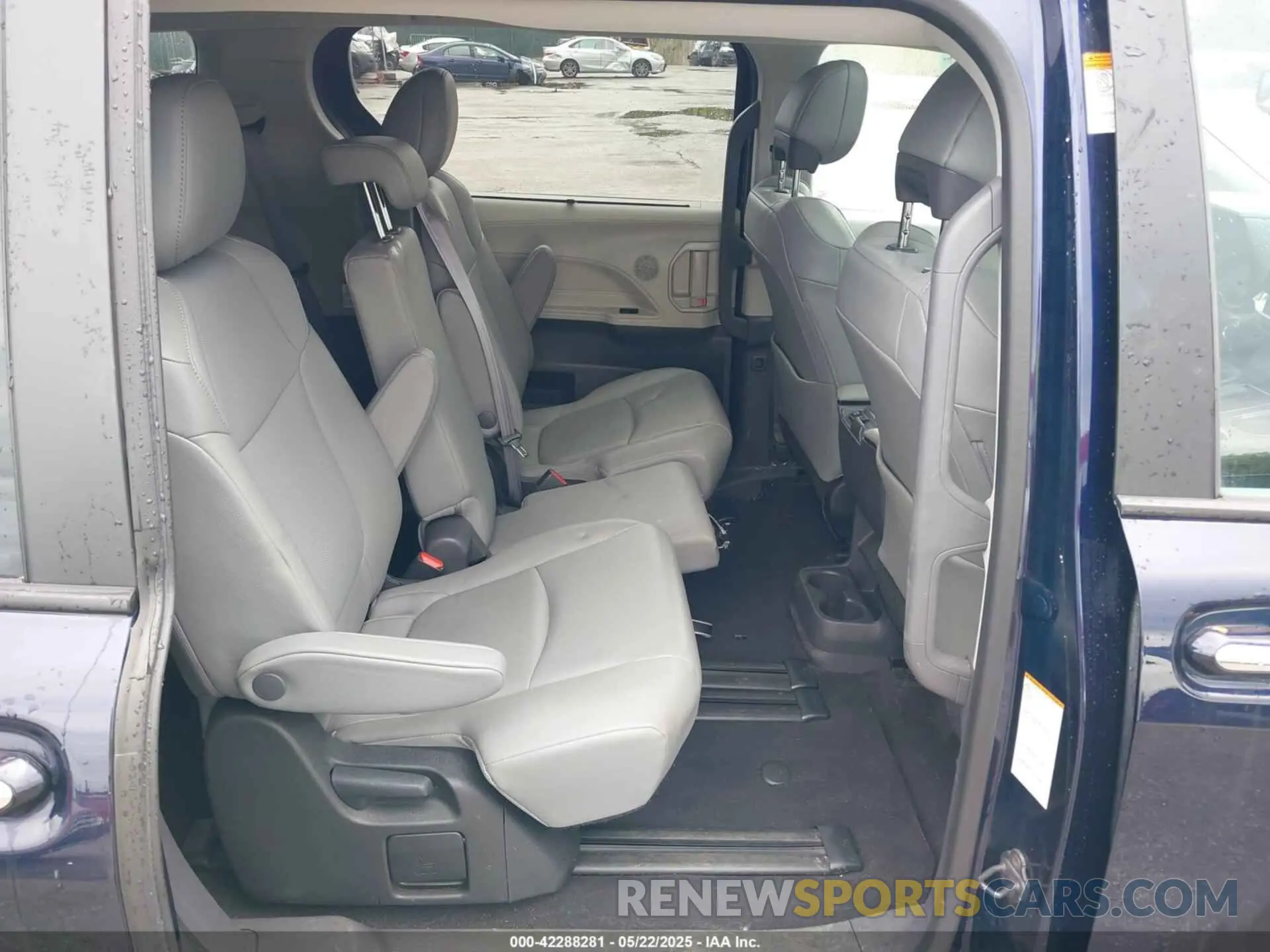 8 Фотография поврежденного автомобиля 5TDYRKEC1NS125083 TOYOTA SIENNA 2022