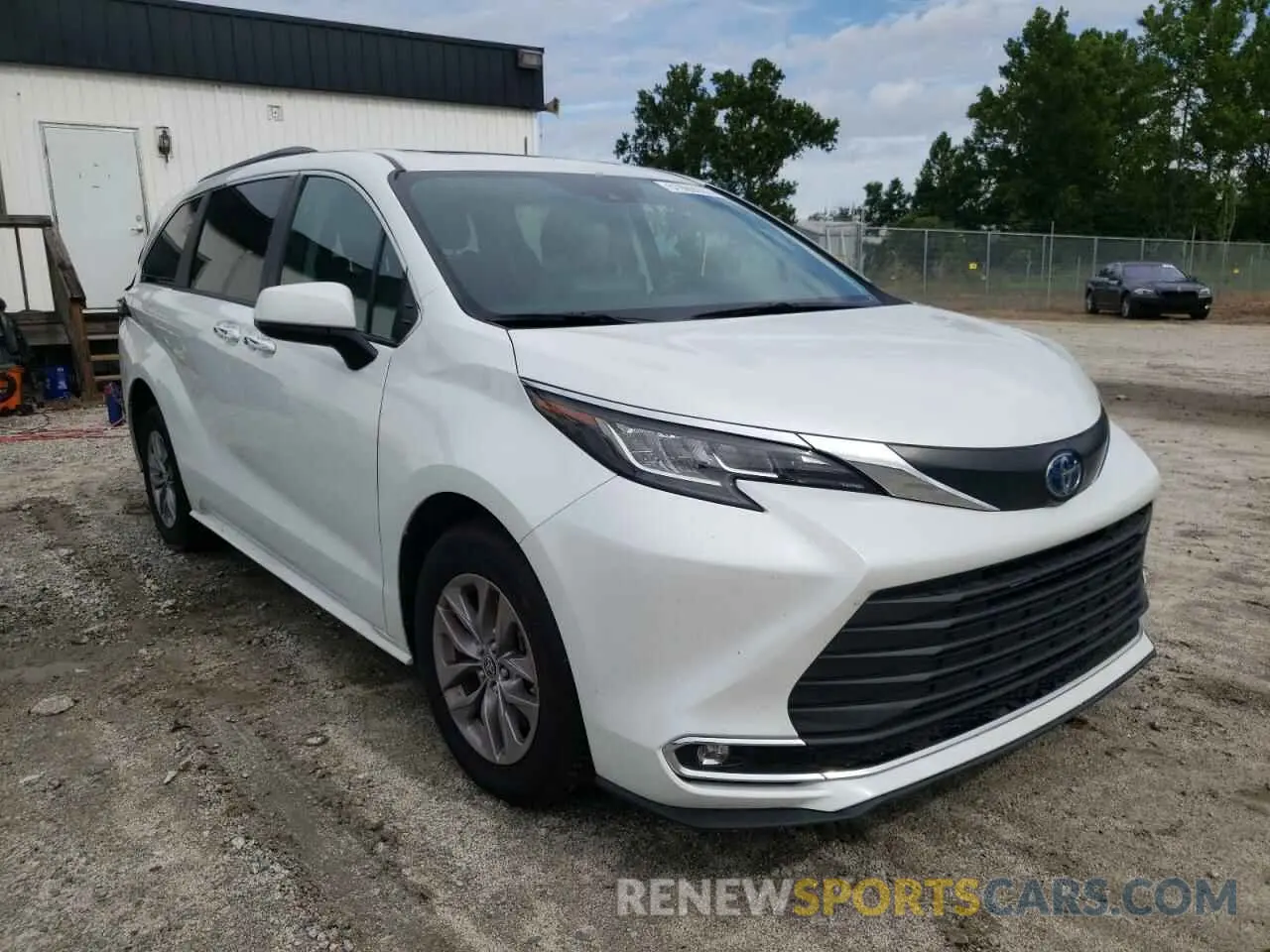 1 Photograph of a damaged car 5TDYRKEC6NS099466 TOYOTA SIENNA 2022