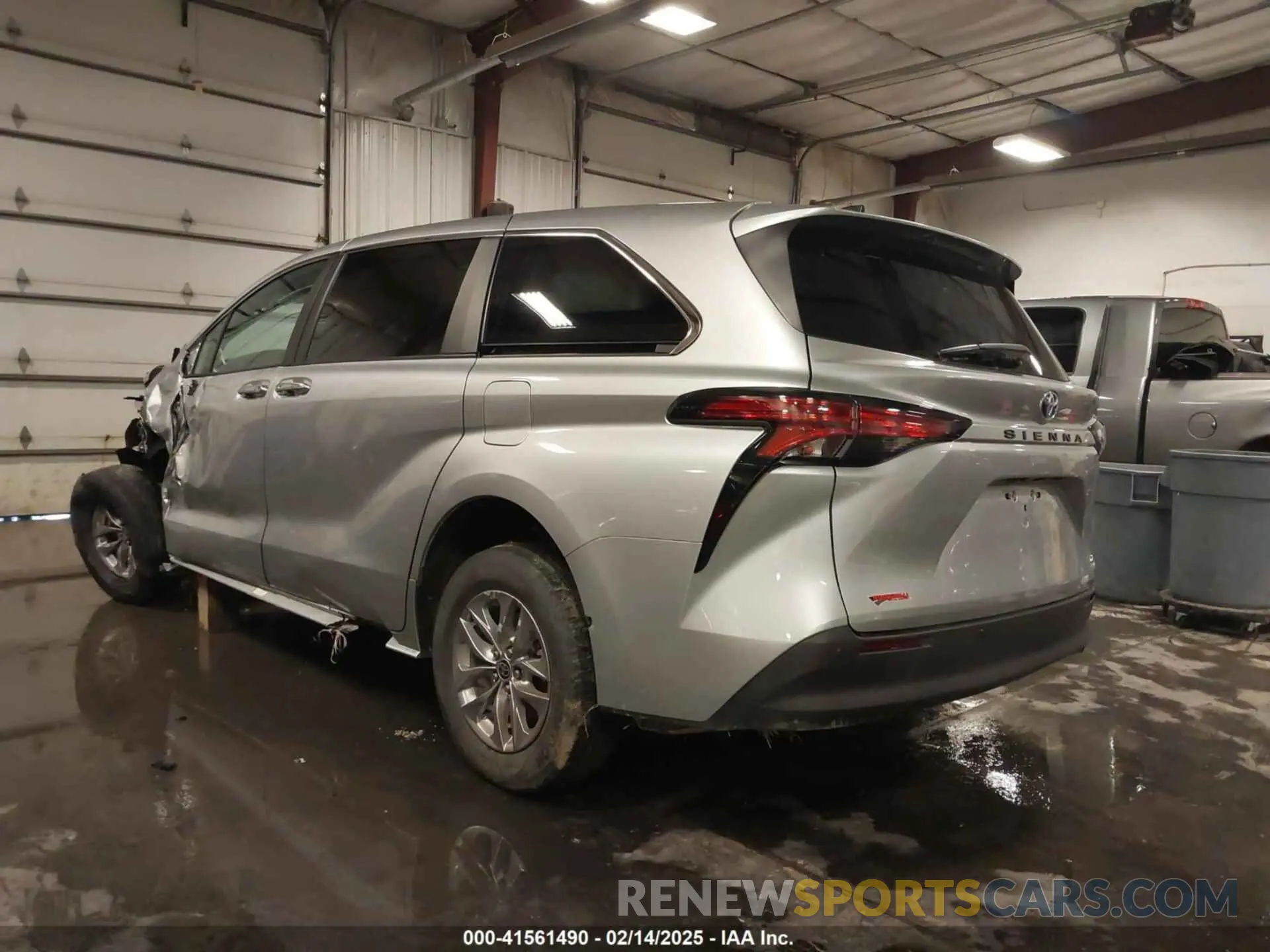 3 Фотография поврежденного автомобиля 5TDYRKEC6NS126603 TOYOTA SIENNA 2022