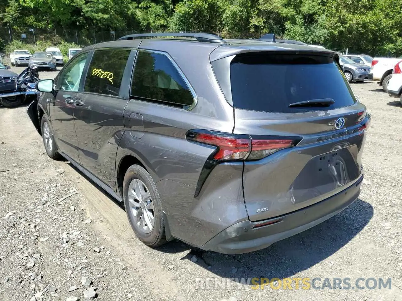 3 Photograph of a damaged car 5TDYSKFC0NS047124 TOYOTA SIENNA 2022