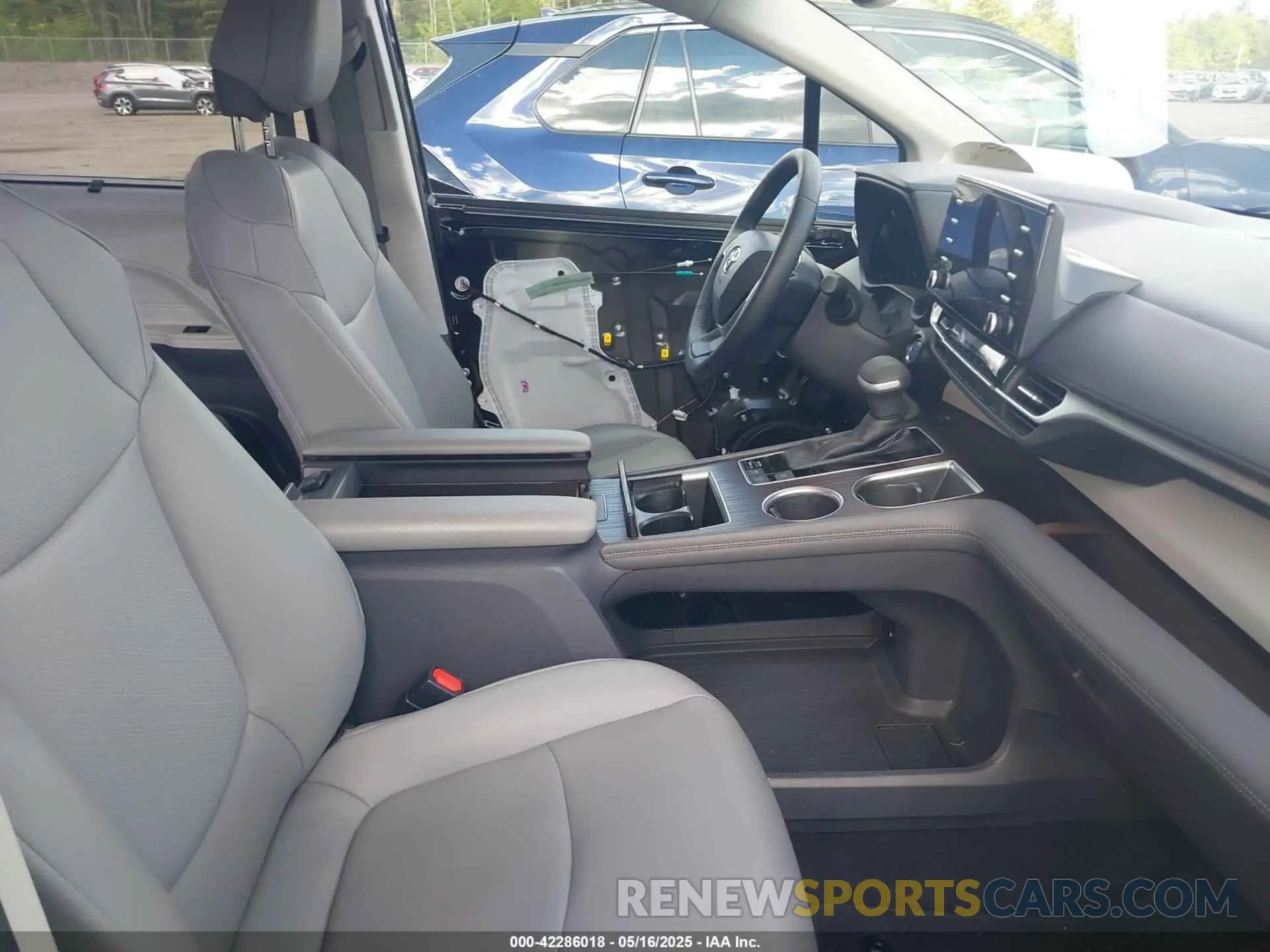 5 Фотография поврежденного автомобиля 5TDYSKFC2NS042734 TOYOTA SIENNA 2022