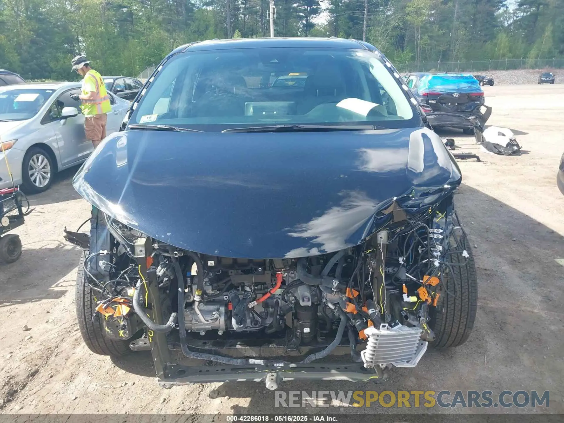 6 Фотография поврежденного автомобиля 5TDYSKFC2NS042734 TOYOTA SIENNA 2022