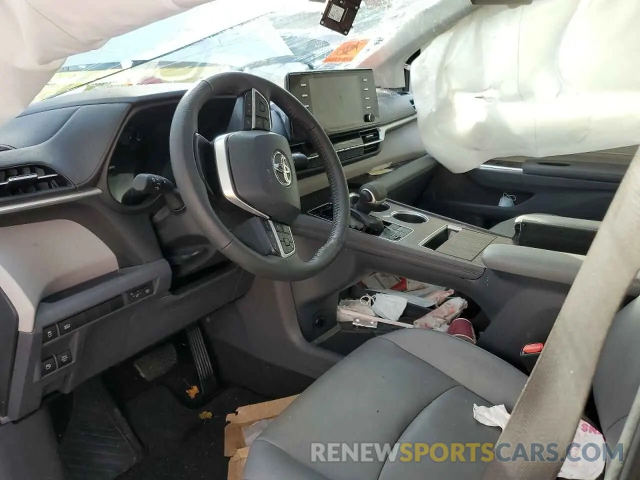 8 Photograph of a damaged car 5TDYSKFC5NS050097 TOYOTA SIENNA 2022