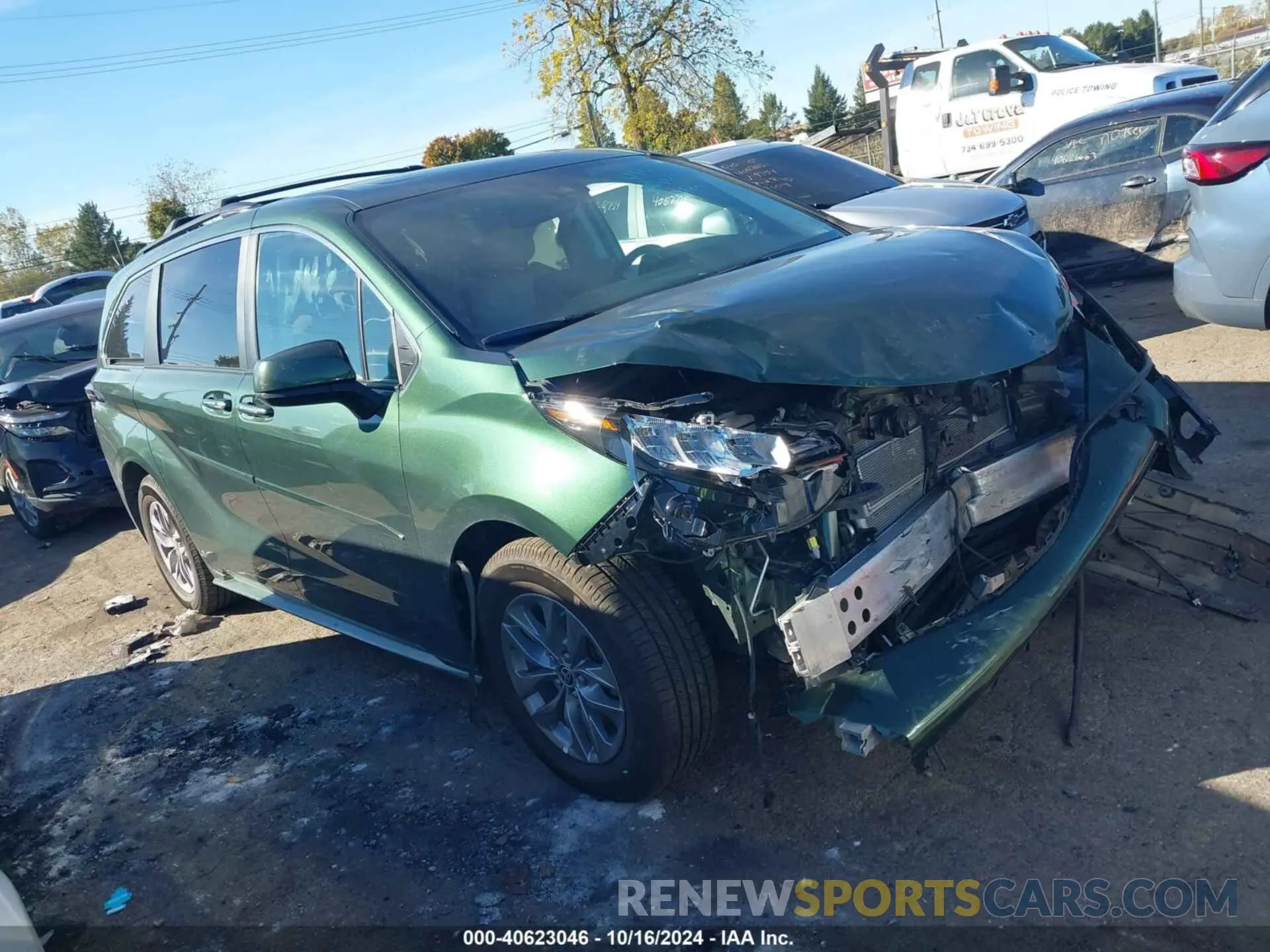 1 Photograph of a damaged car 5TDYSKFC6NS062002 TOYOTA SIENNA 2022