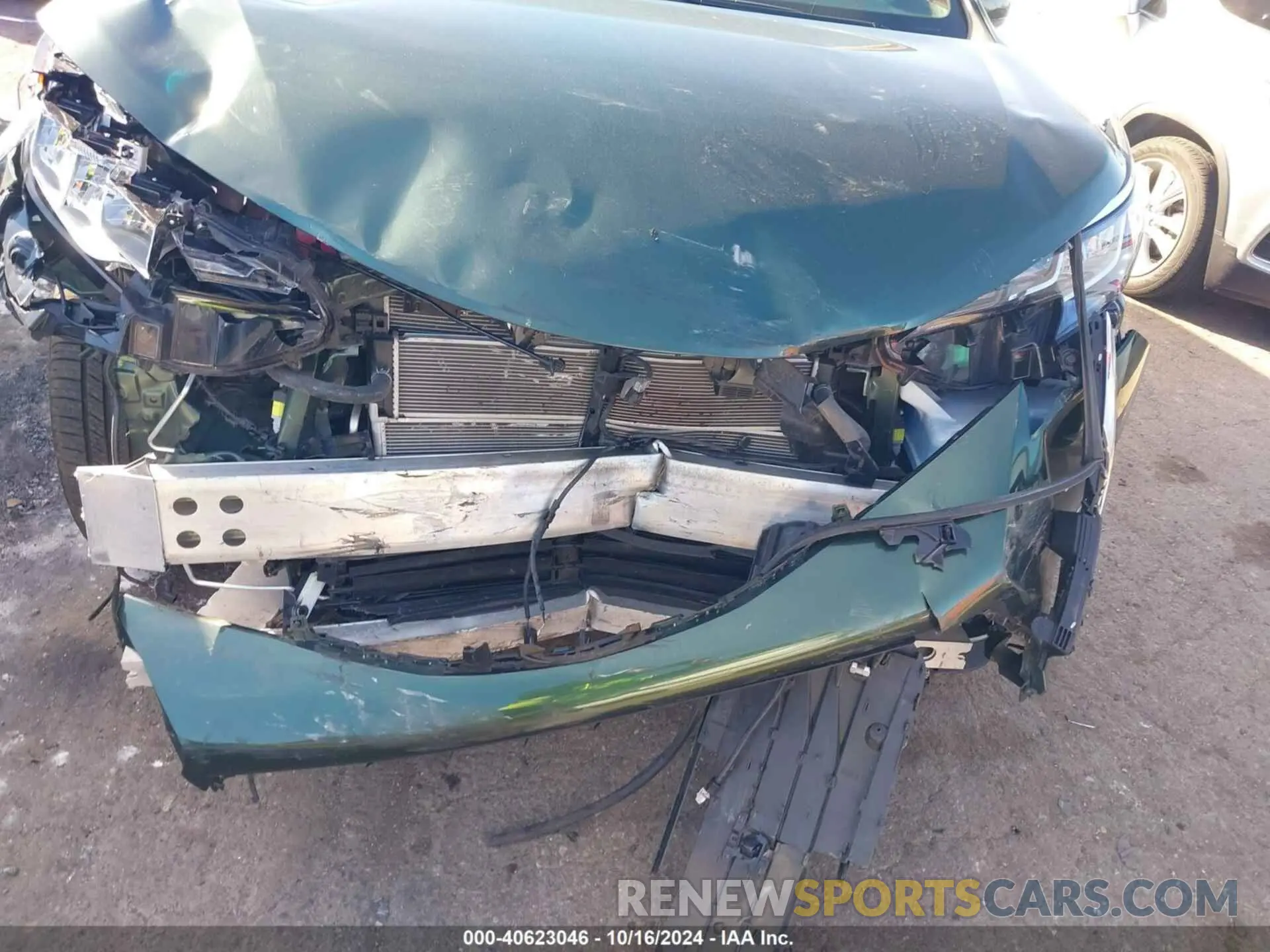 6 Photograph of a damaged car 5TDYSKFC6NS062002 TOYOTA SIENNA 2022