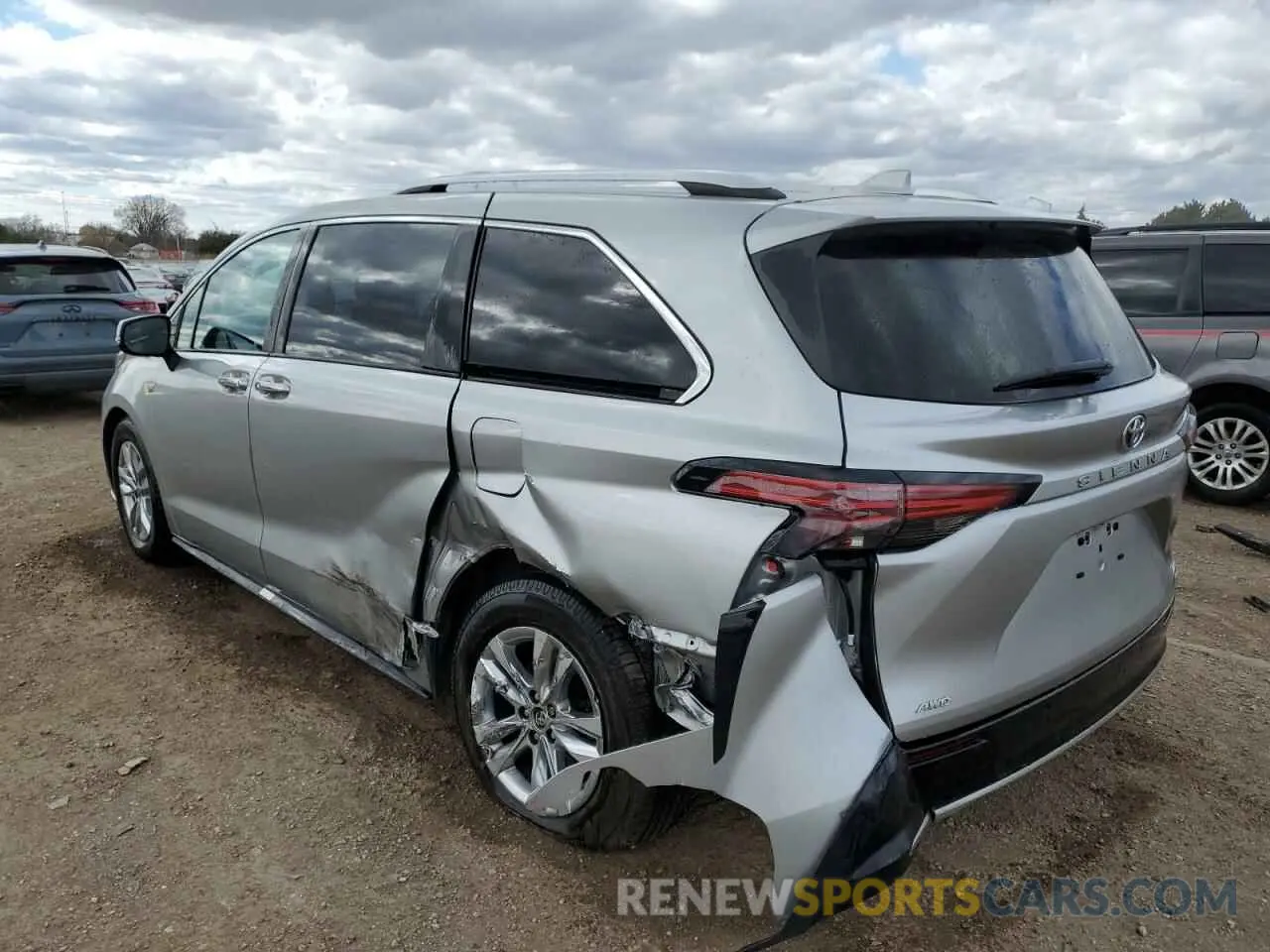 2 Photograph of a damaged car 5TDZSKFC6NS041705 TOYOTA SIENNA 2022