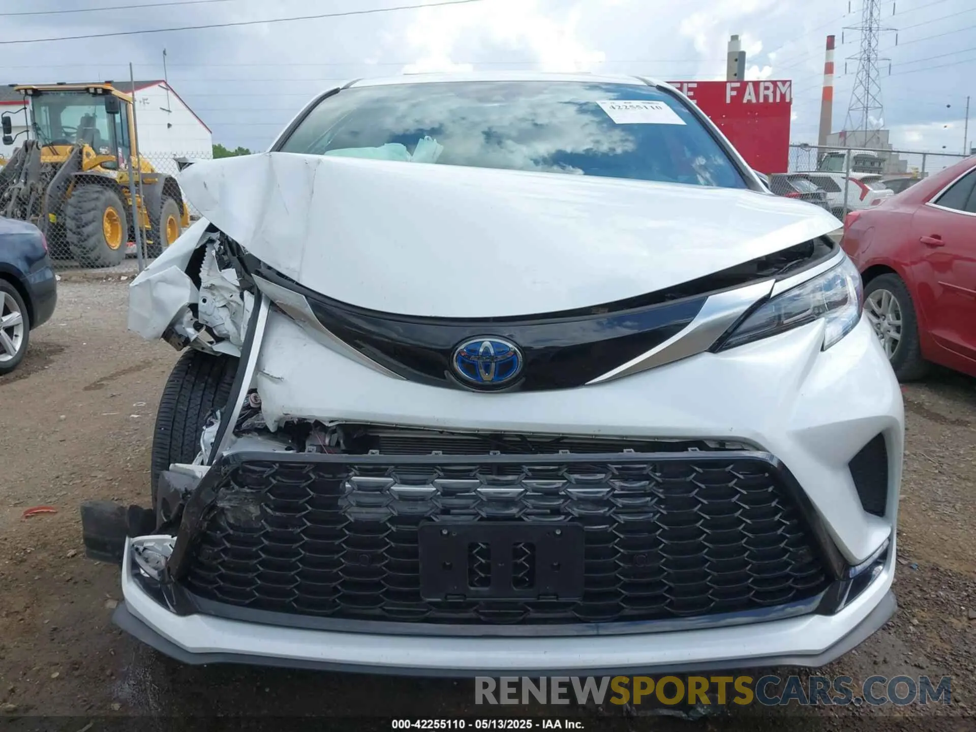 12 Photograph of a damaged car 5TDCSKFC1PS079366 TOYOTA SIENNA 2023