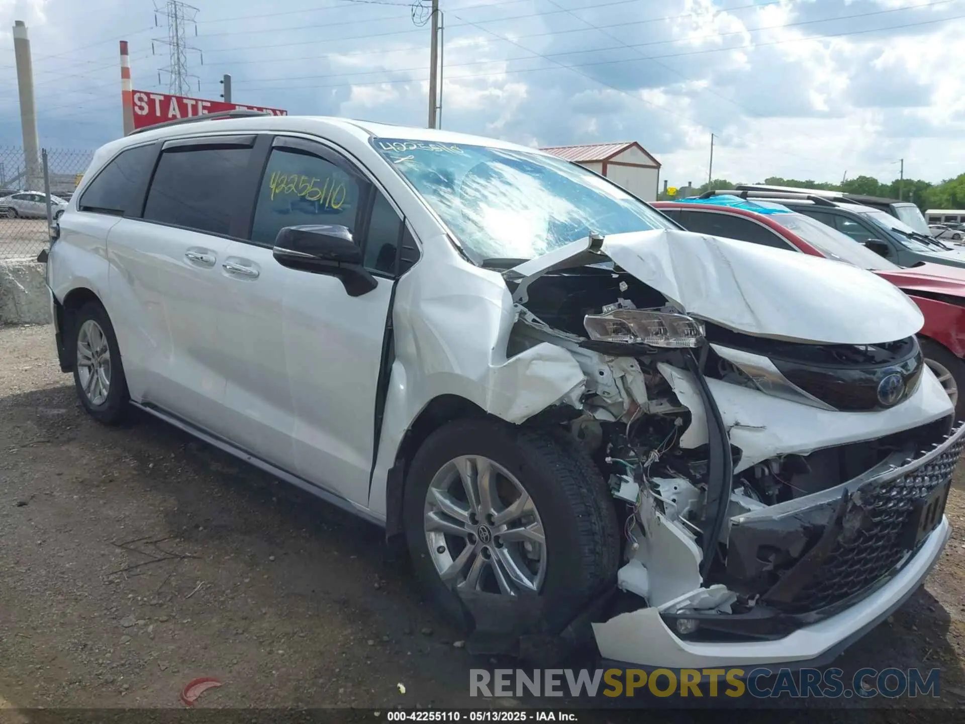 6 Photograph of a damaged car 5TDCSKFC1PS079366 TOYOTA SIENNA 2023
