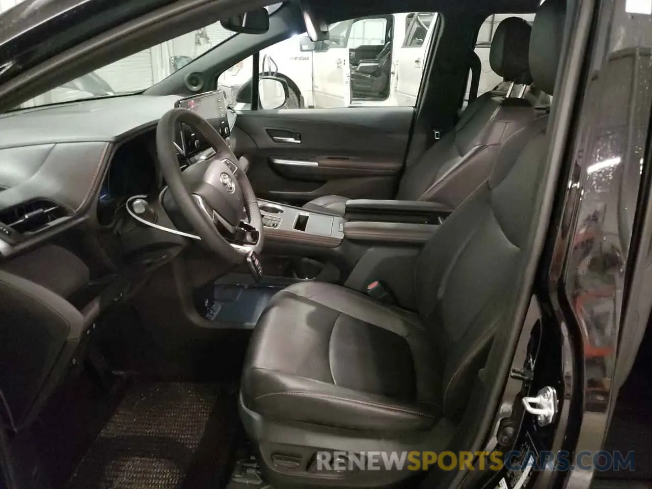 7 Photograph of a damaged car 5TDDSKFC6PS098273 TOYOTA SIENNA 2023