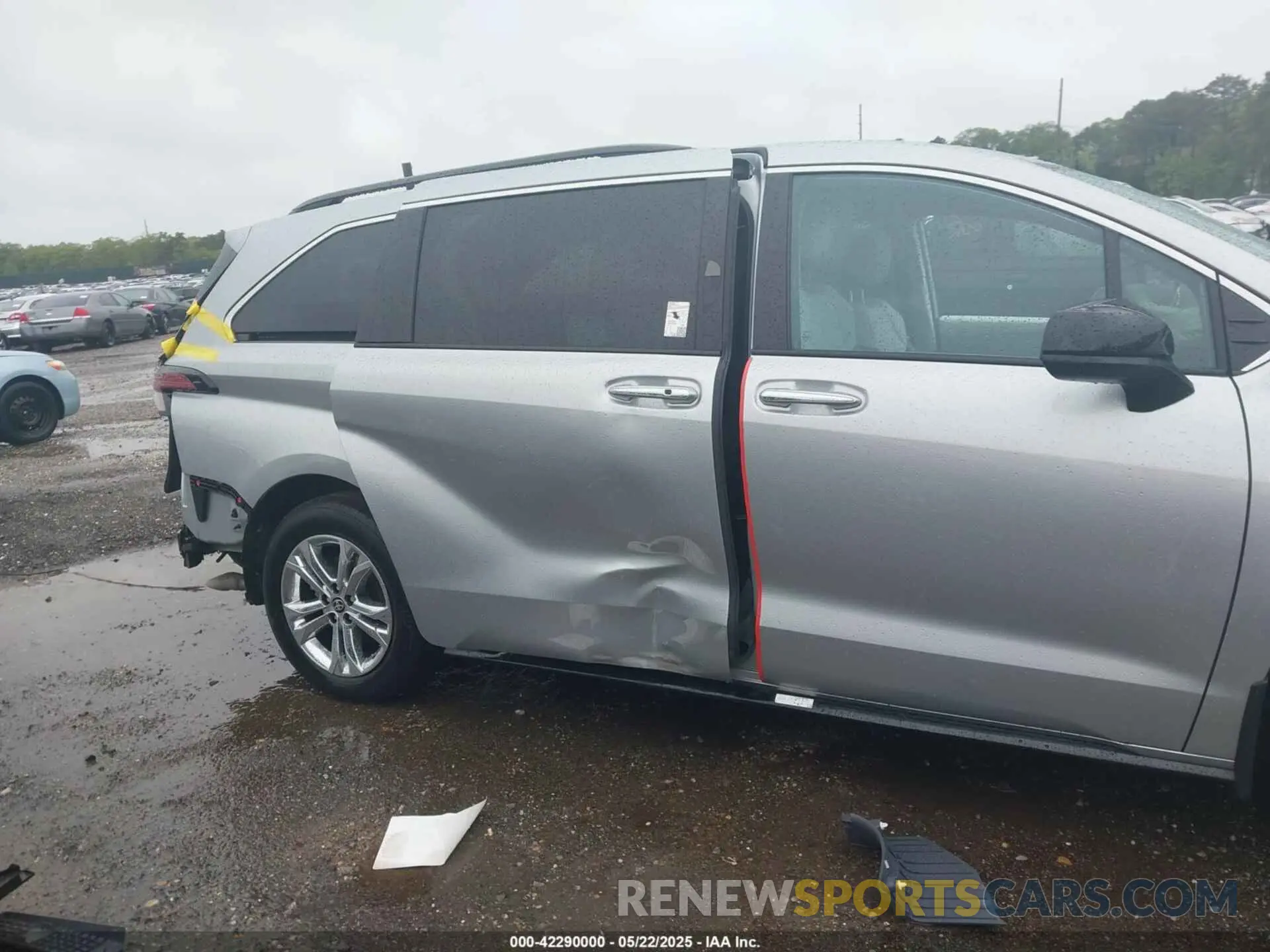 19 Фотография поврежденного автомобиля 5TDDSKFC8PS106342 TOYOTA SIENNA 2023