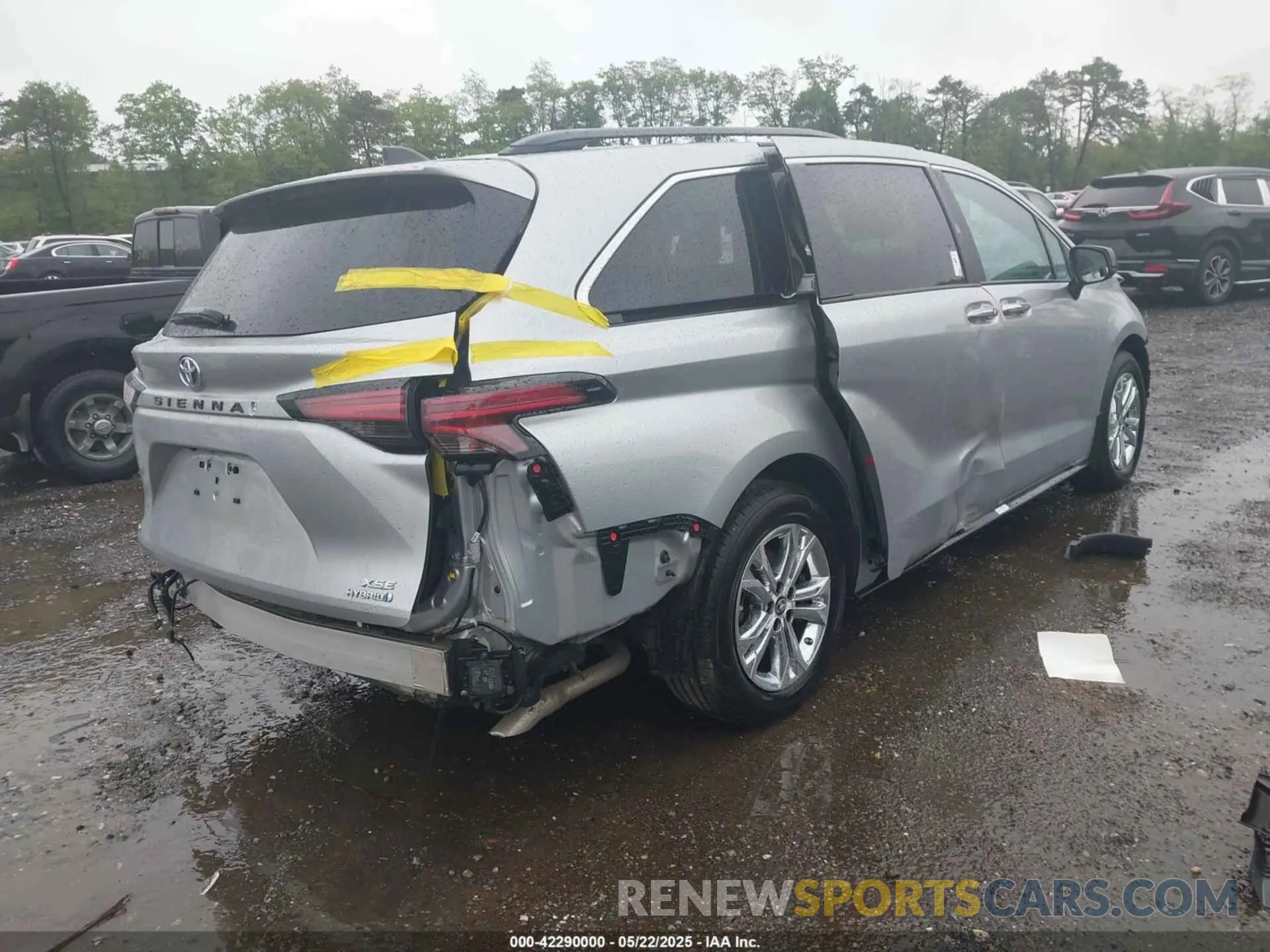 4 Фотография поврежденного автомобиля 5TDDSKFC8PS106342 TOYOTA SIENNA 2023