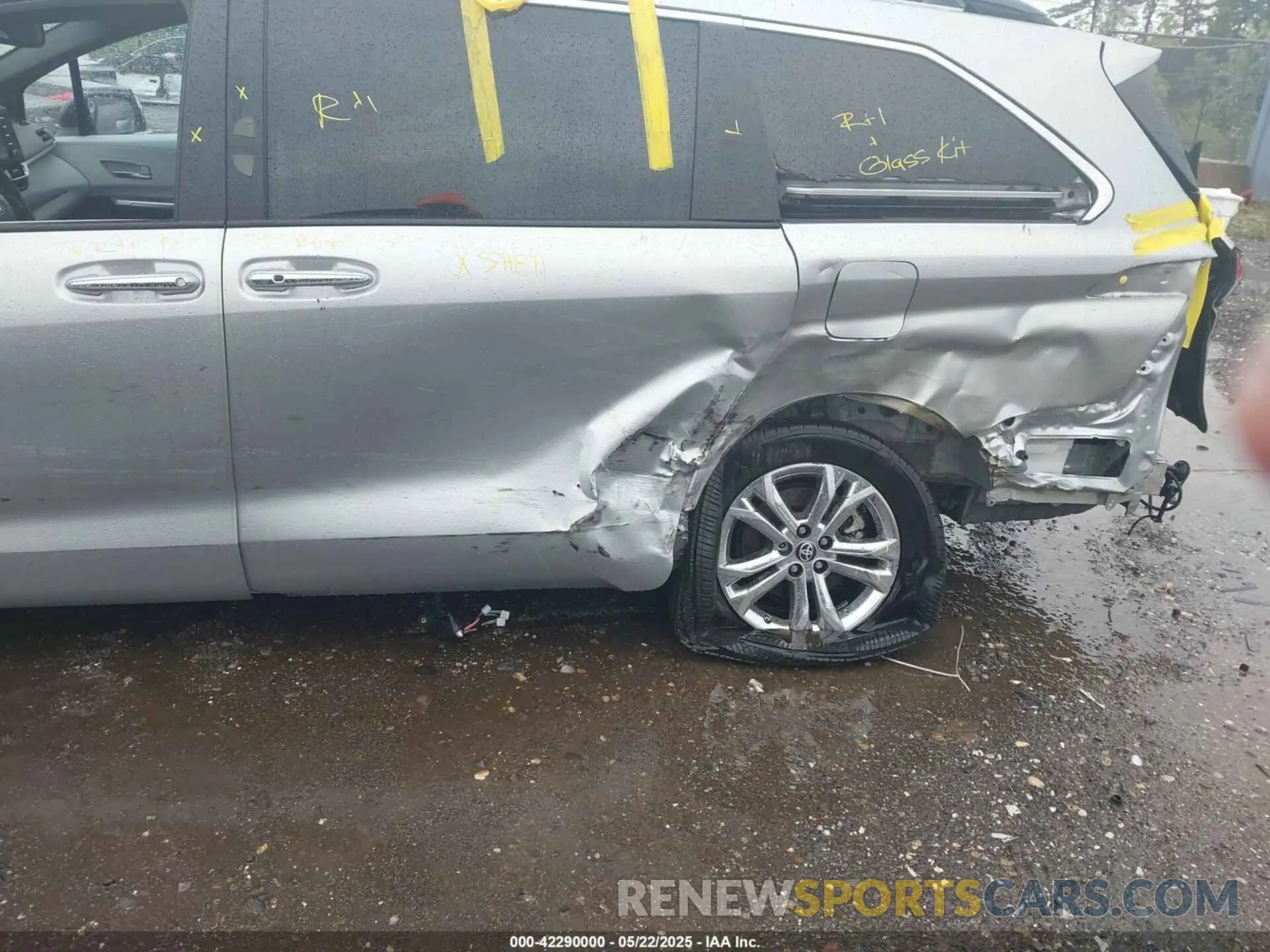 6 Фотография поврежденного автомобиля 5TDDSKFC8PS106342 TOYOTA SIENNA 2023