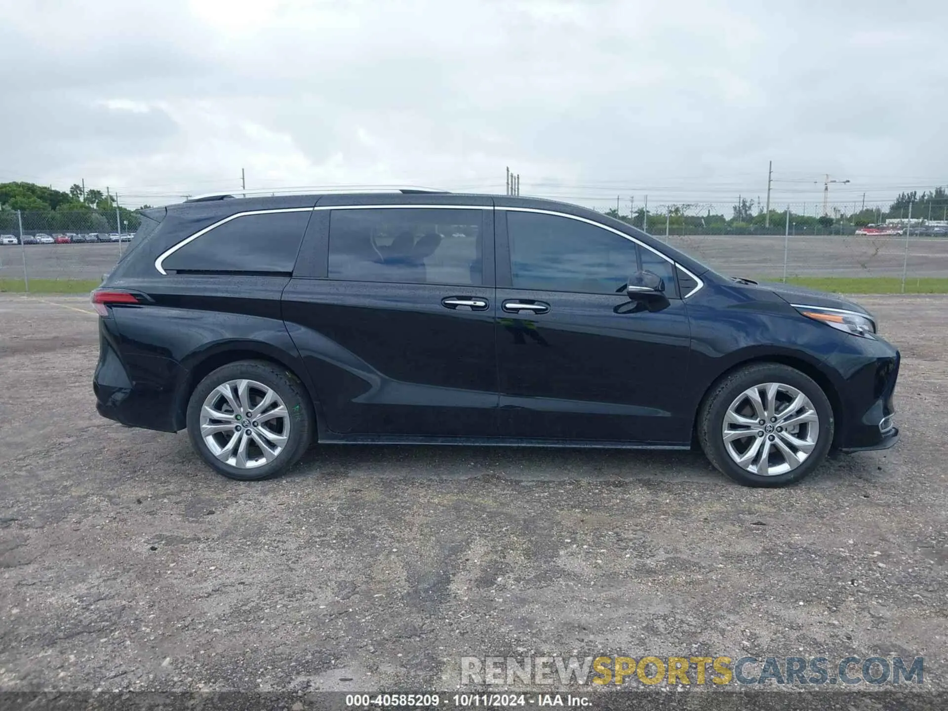 14 Фотография поврежденного автомобиля 5TDERKEC0PS149249 TOYOTA SIENNA 2023