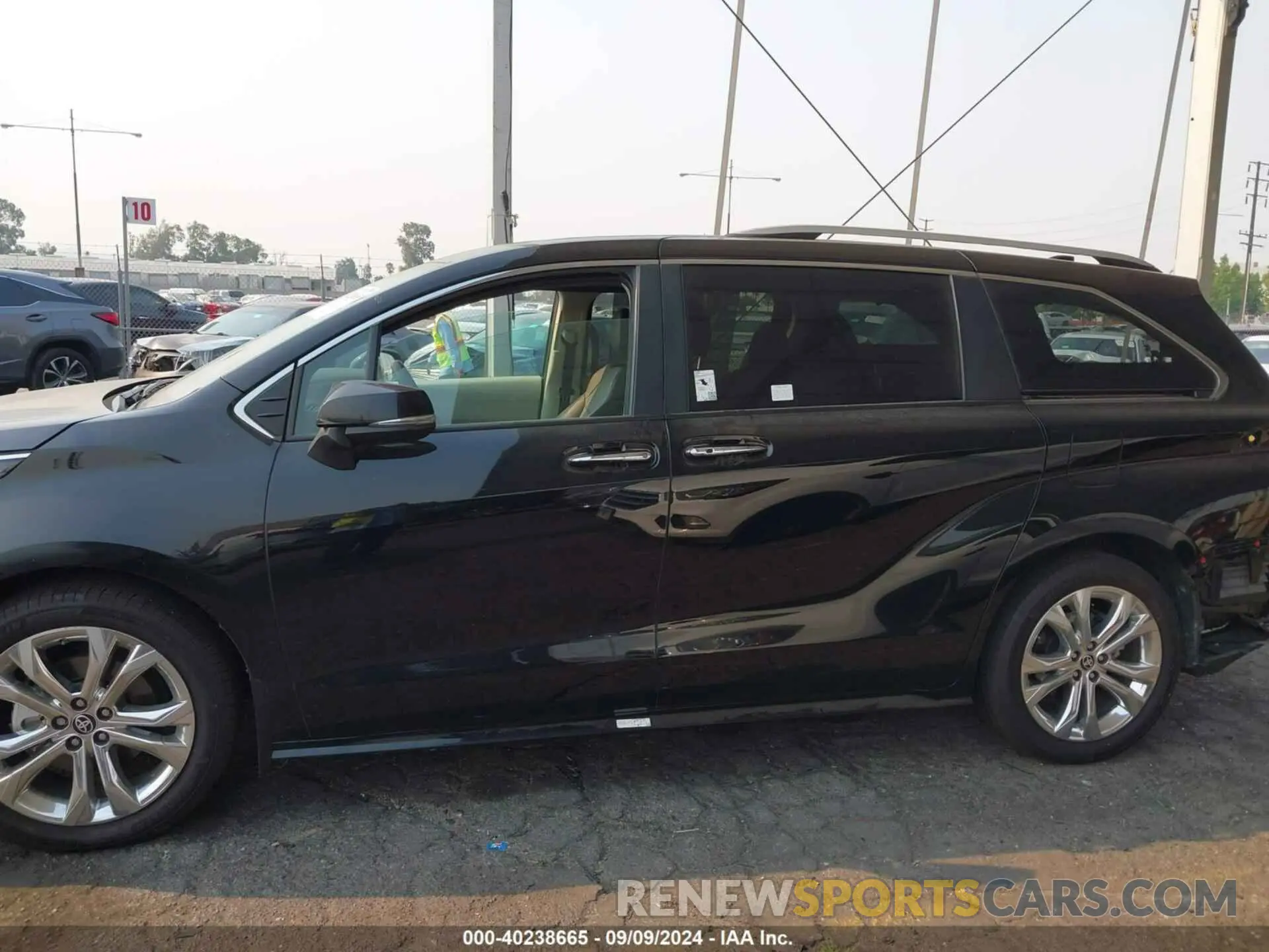 15 Фотография поврежденного автомобиля 5TDERKEC1PS169896 TOYOTA SIENNA 2023