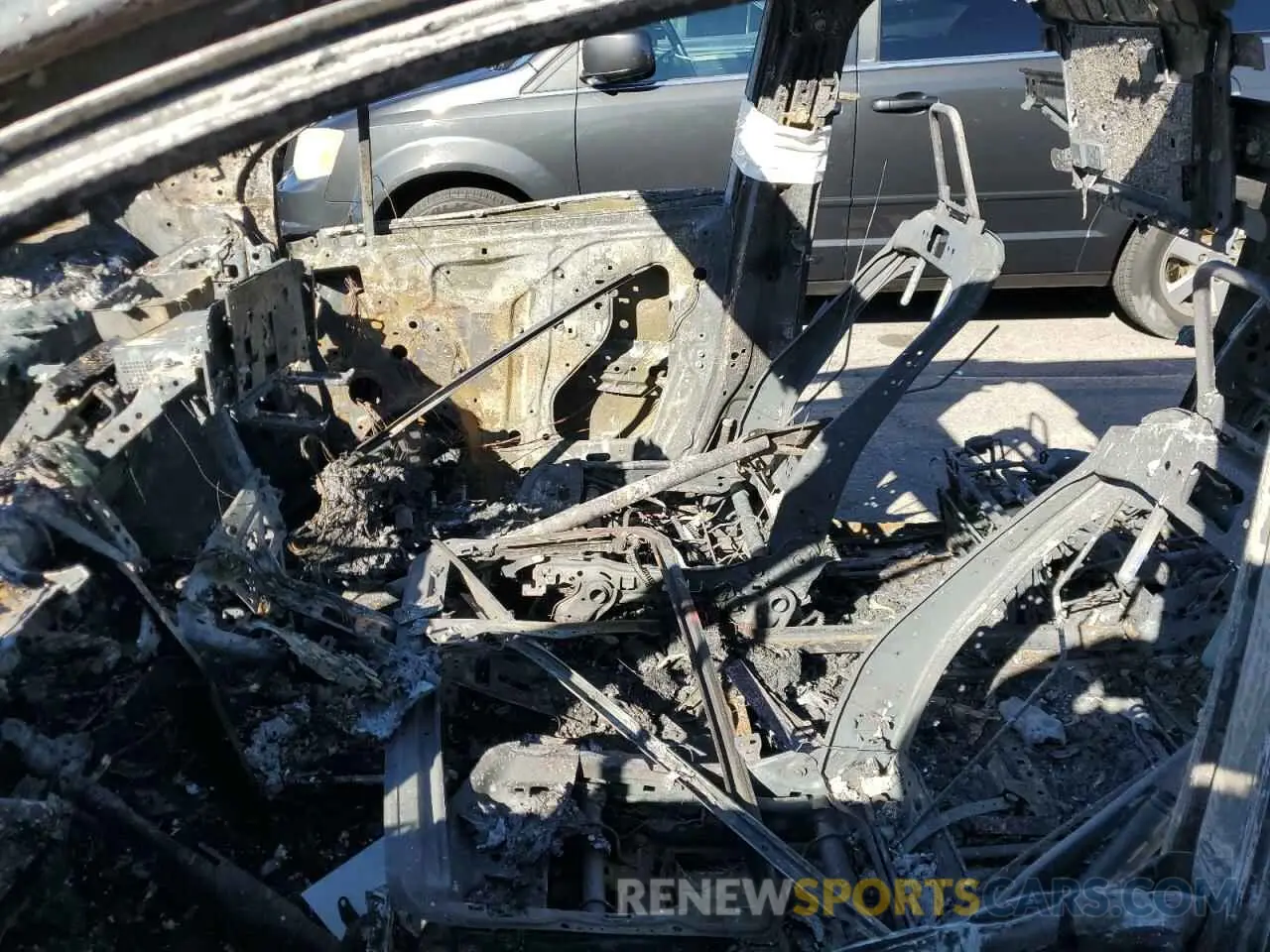 7 Photograph of a damaged car 5TDERKEC6PS155198 TOYOTA SIENNA 2023