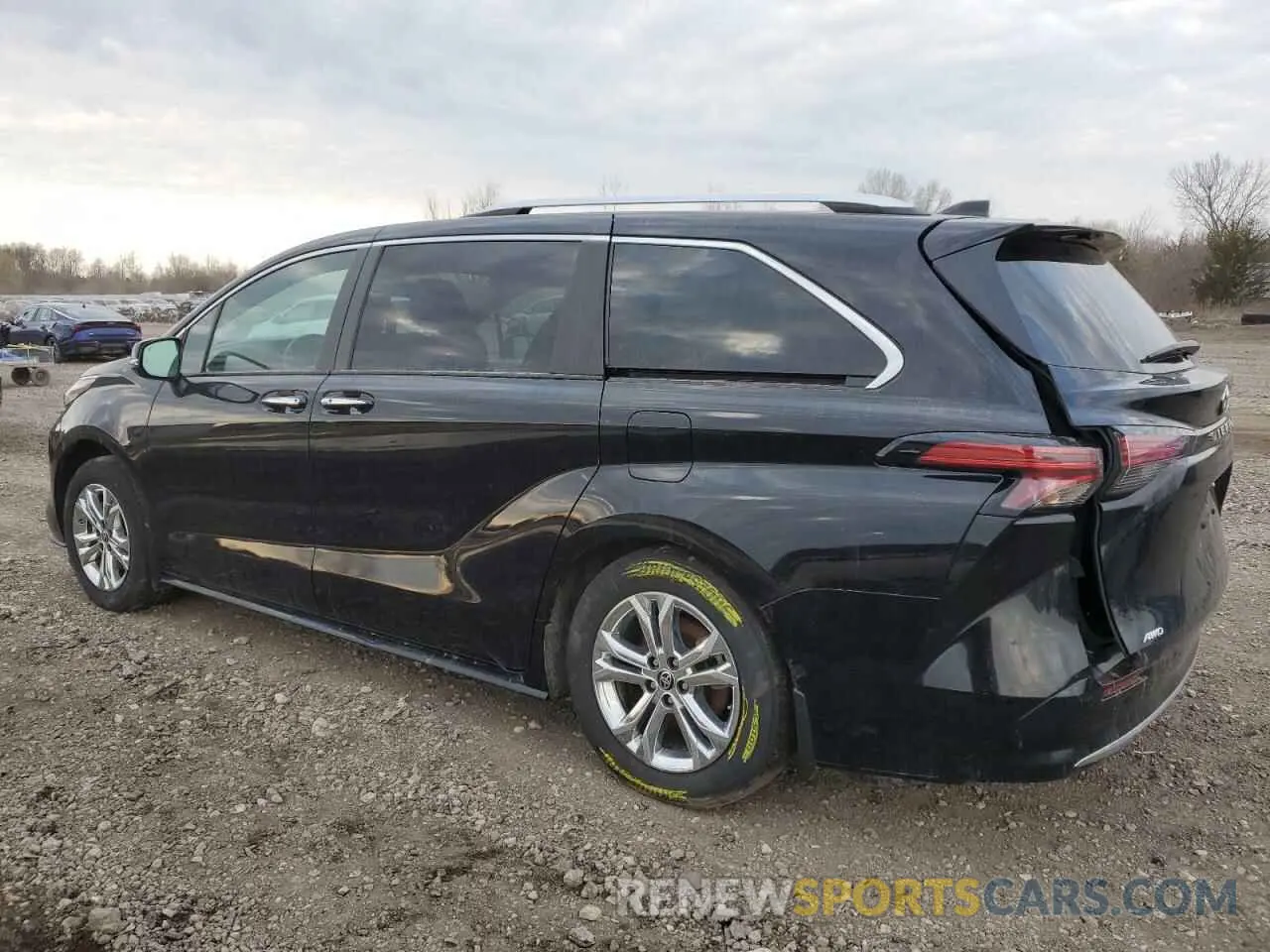 2 Фотография поврежденного автомобиля 5TDESKFC4PS083808 TOYOTA SIENNA 2023