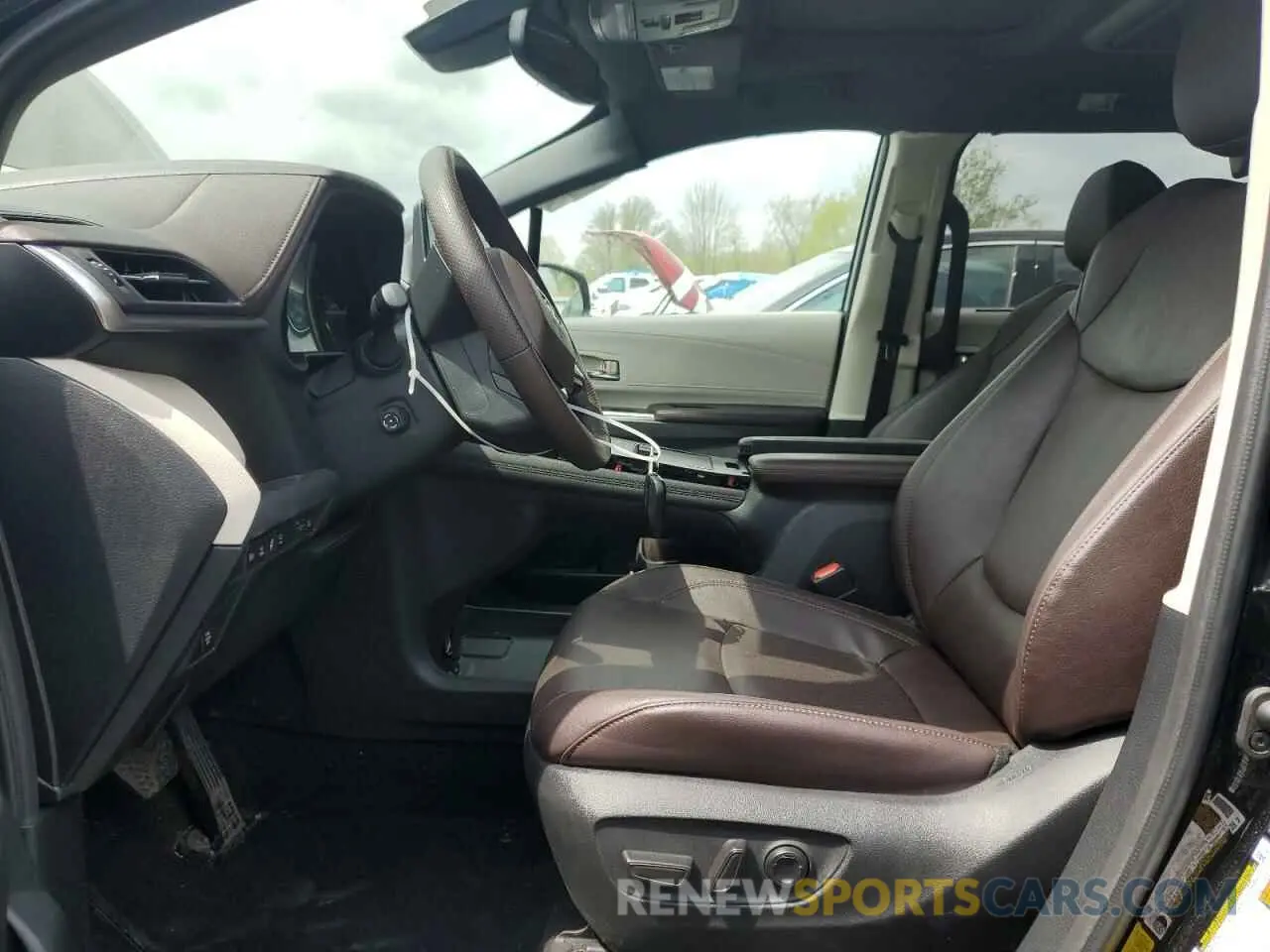 7 Фотография поврежденного автомобиля 5TDESKFC4PS083808 TOYOTA SIENNA 2023