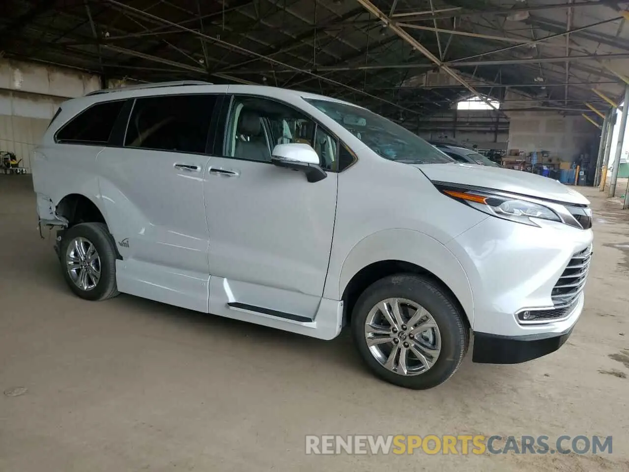 4 Фотография поврежденного автомобиля 5TDESKFC4PS095831 TOYOTA SIENNA 2023