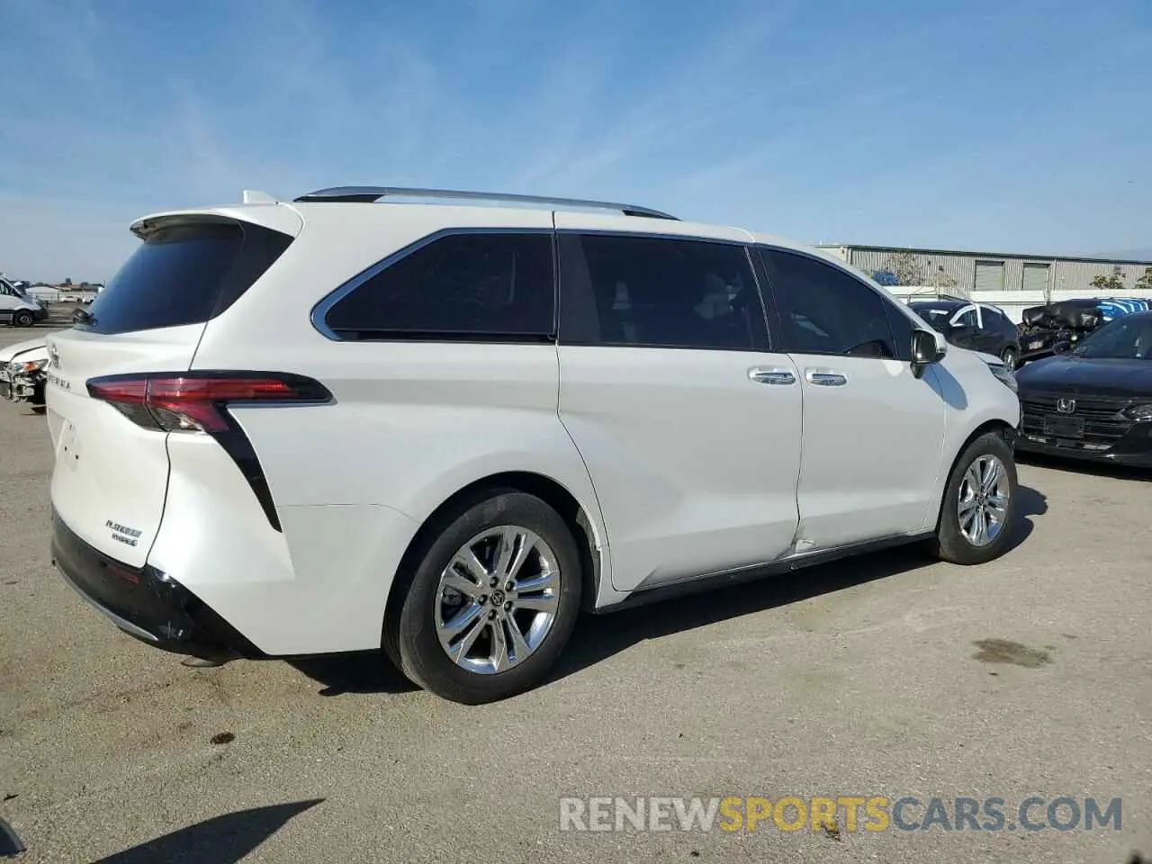 3 Photograph of a damaged car 5TDESKFC4PS099796 TOYOTA SIENNA 2023